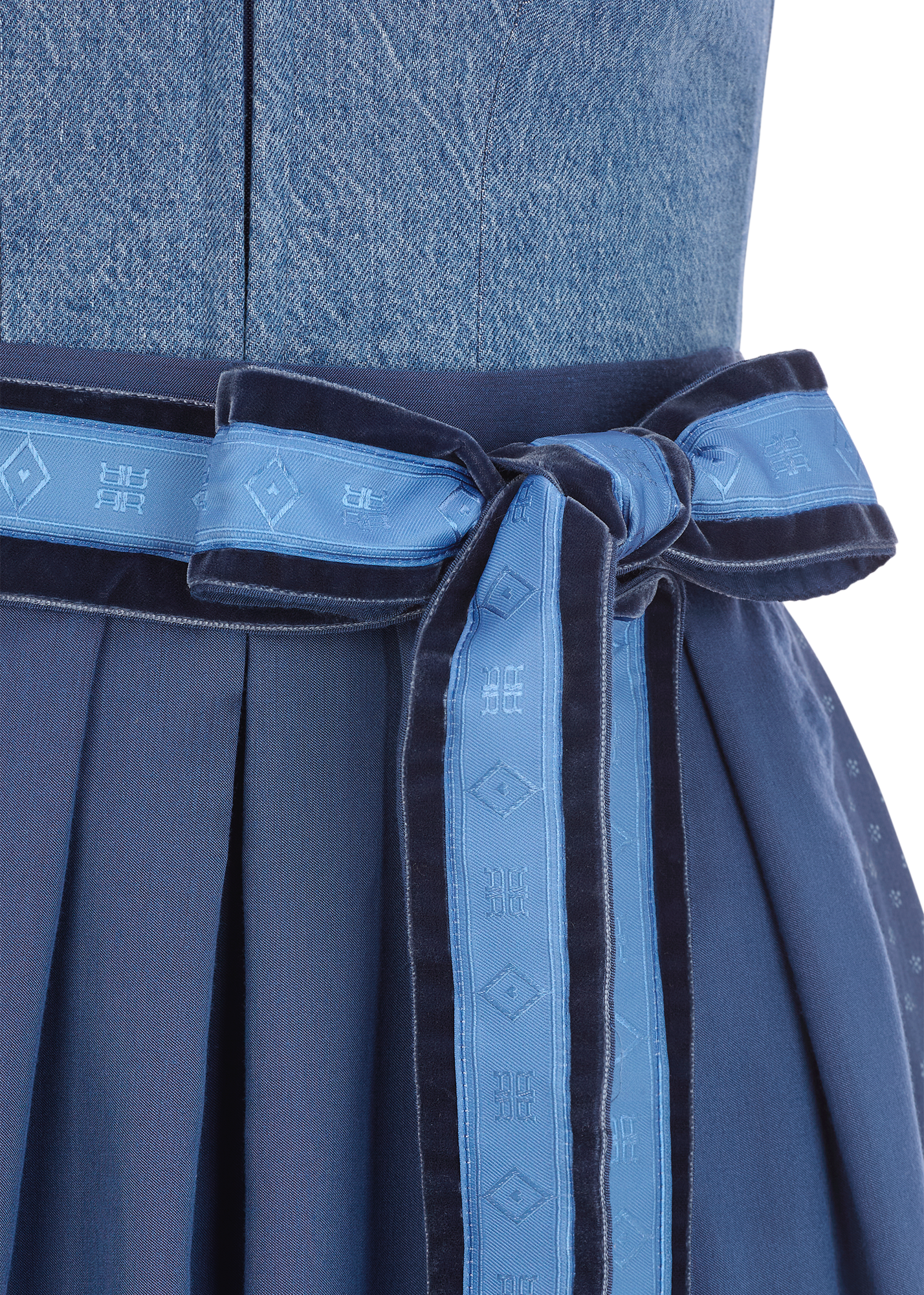 Kleid