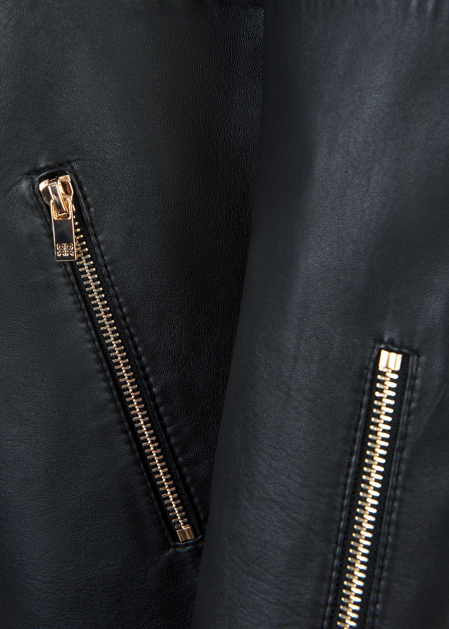 Riani-Lederjacke-Jacken & Mäntel-Black-Deal-Outlet-by-ARCHIVIST