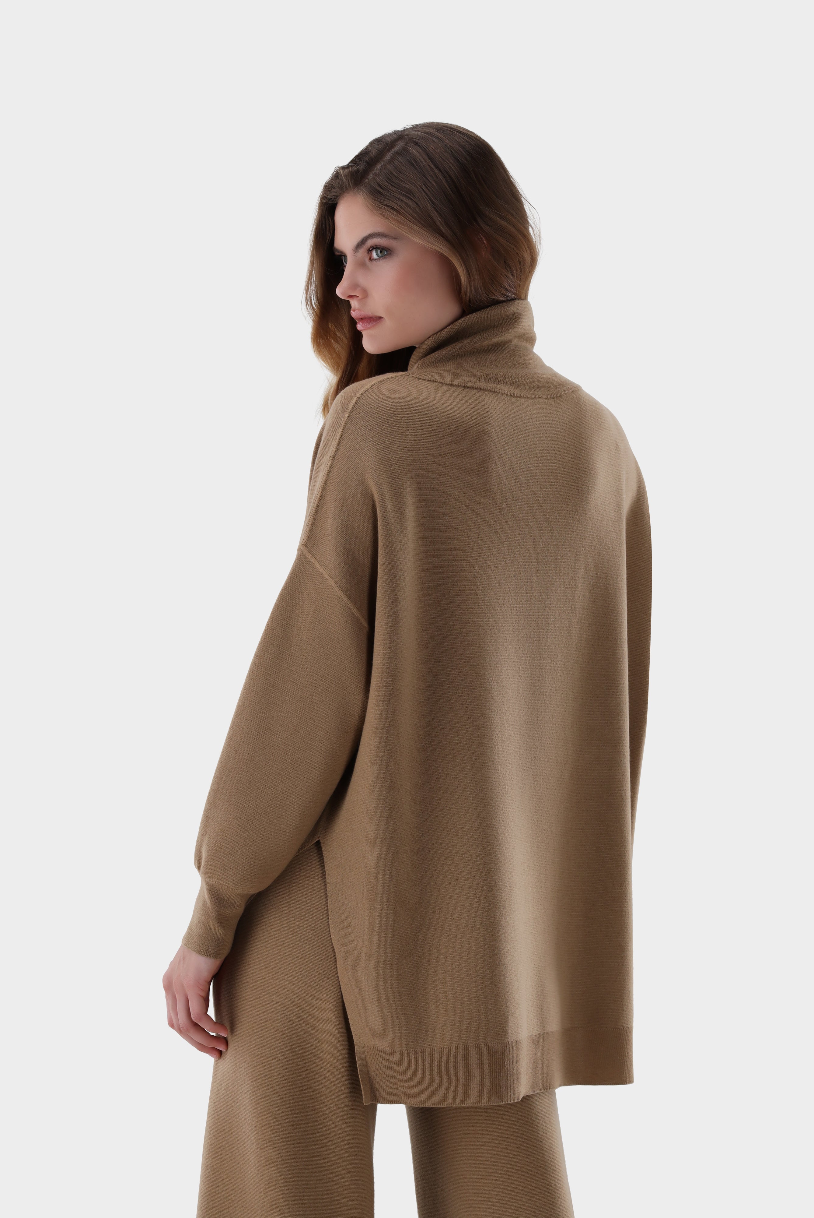 Oversized Rollkragenpullover aus Merinowolle