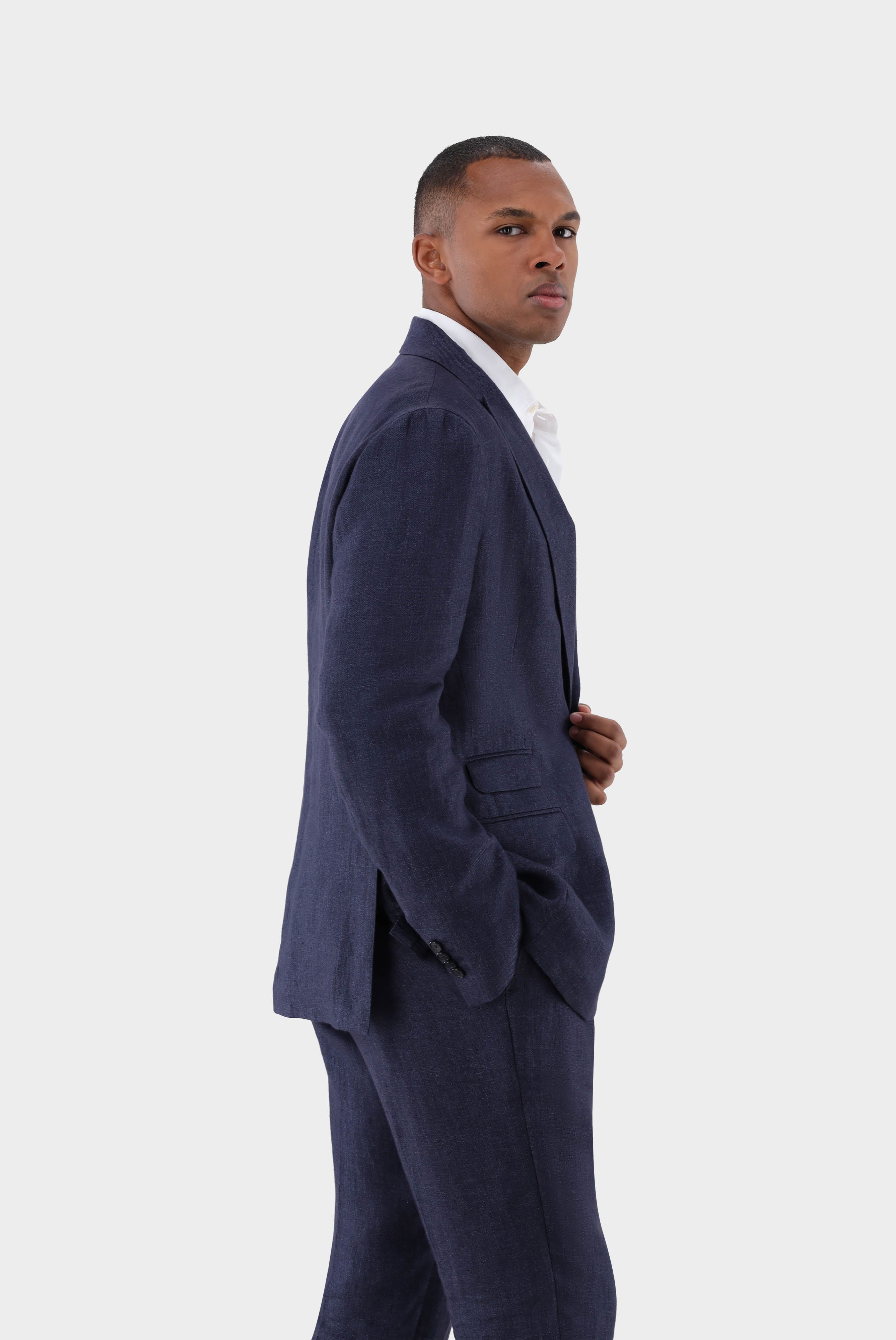 Sakko aus Leinen mit Spitzfasson