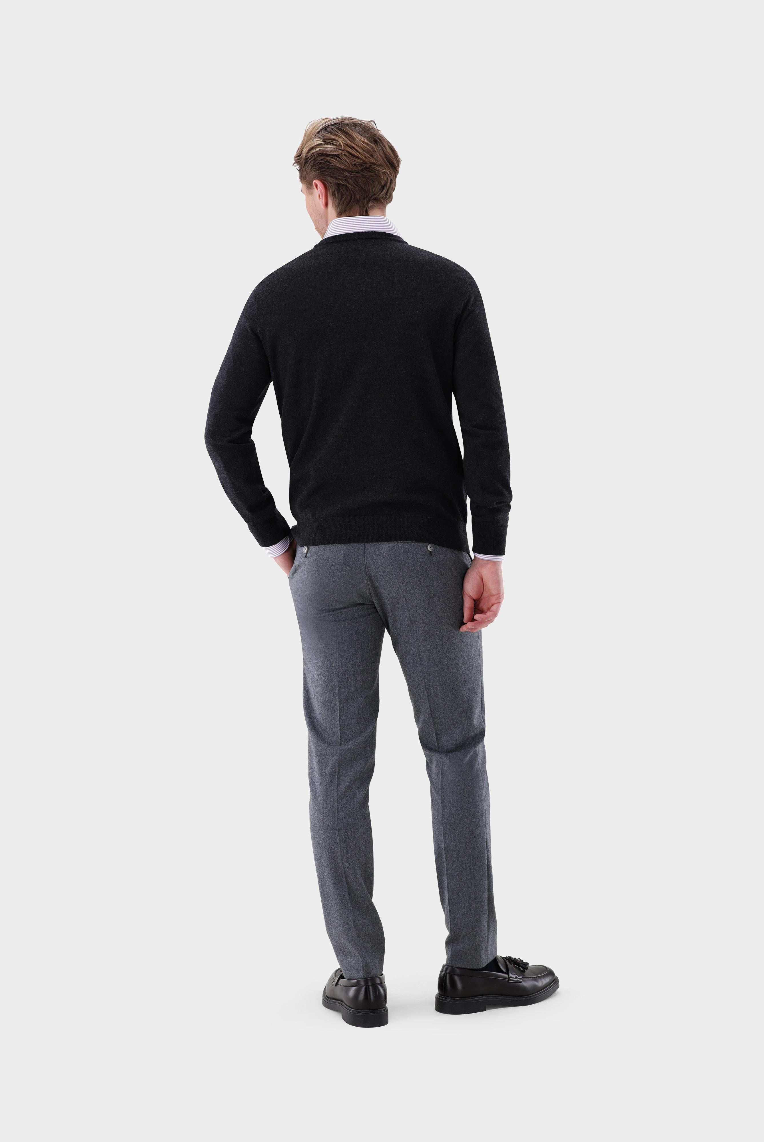 Van Laack-V-Ausschnitt Pullover aus Merzerisierter Merinowolle-Strick & Pullover-Black-Deal-Outlet-by-ARCHIVIST