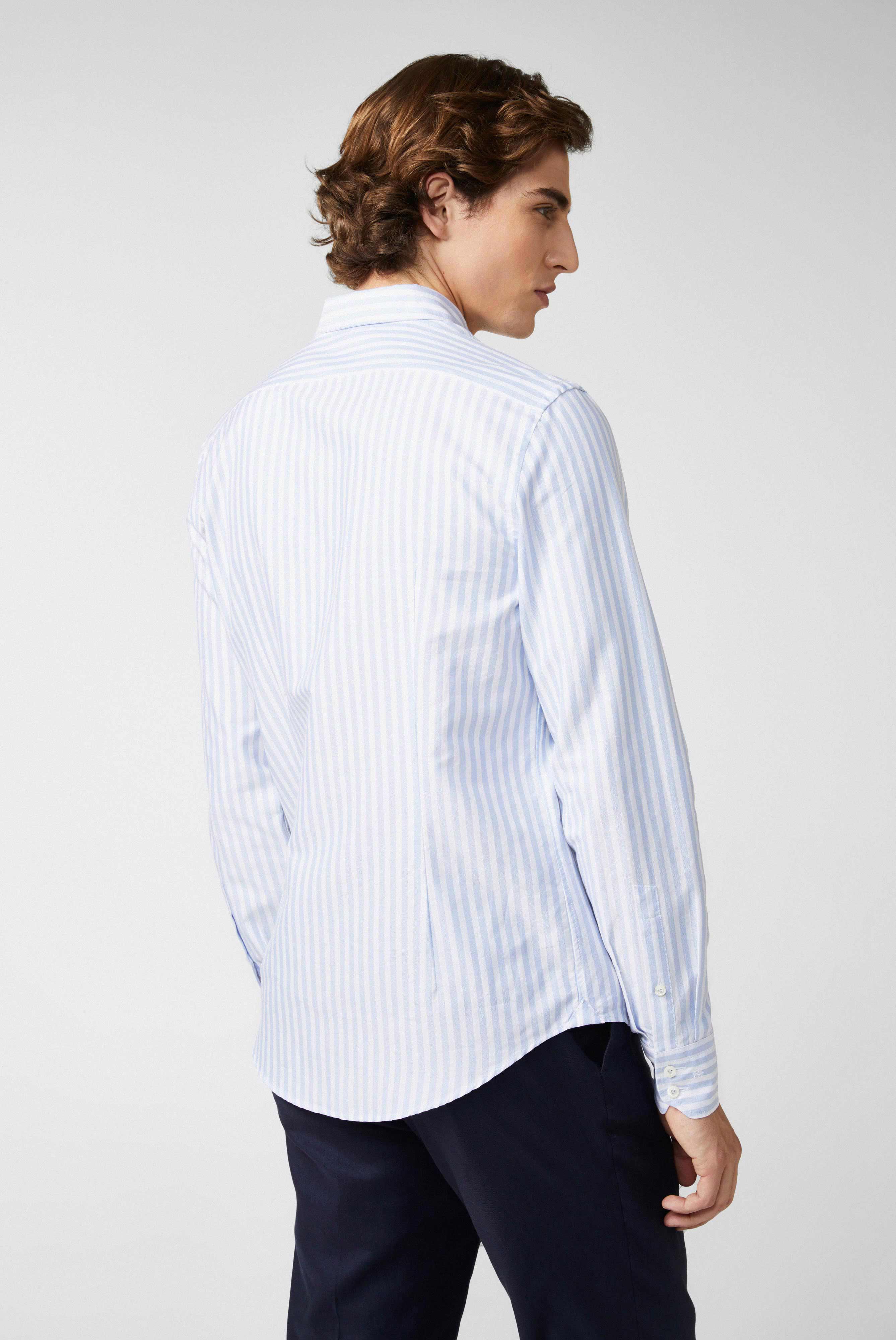 Classic striped shirt with fine Oxford wash, coral