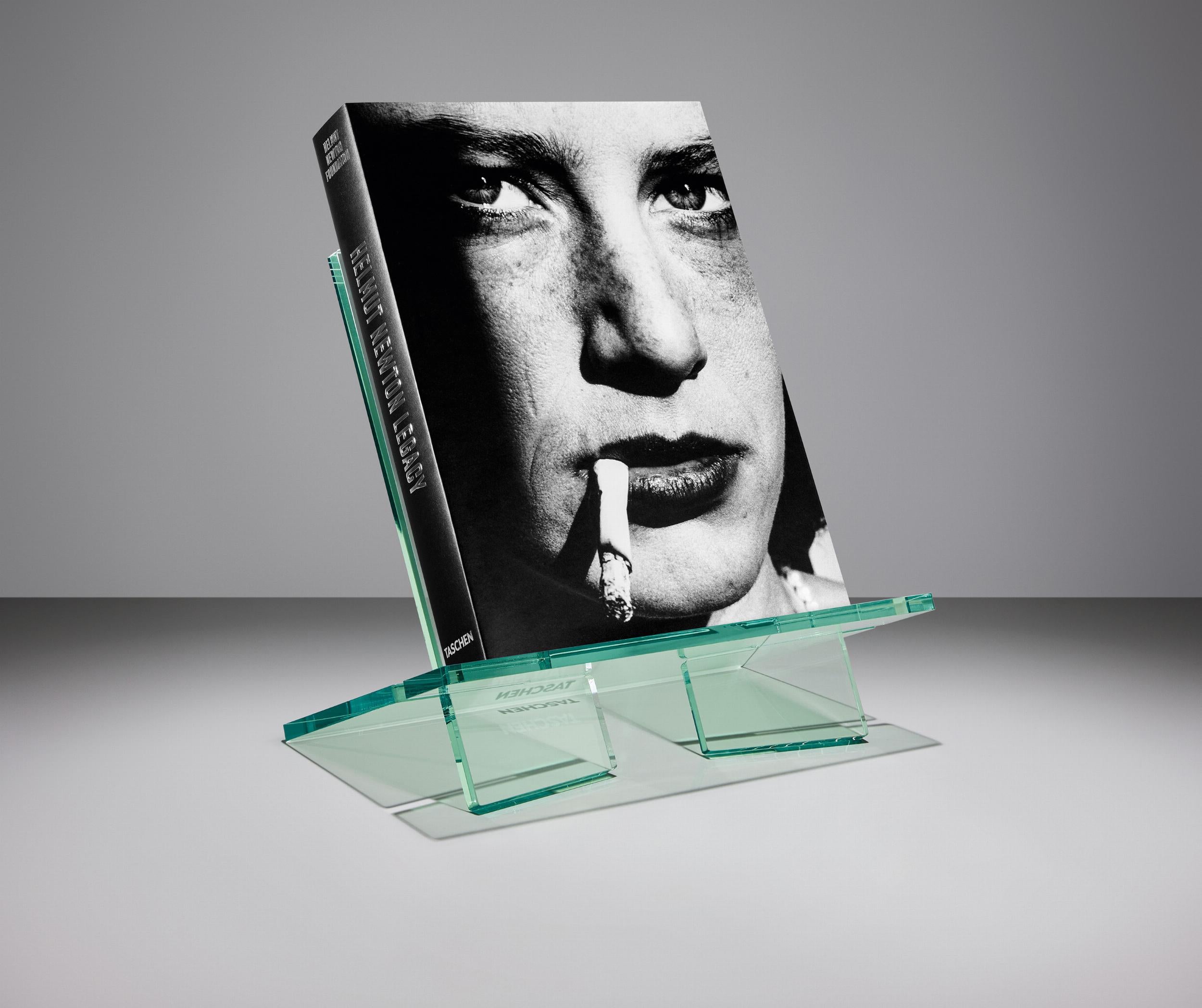Taschen-Bookstand. Large. Crystal Green-Art-Black-Deal-Outlet-by-ARCHIVIST