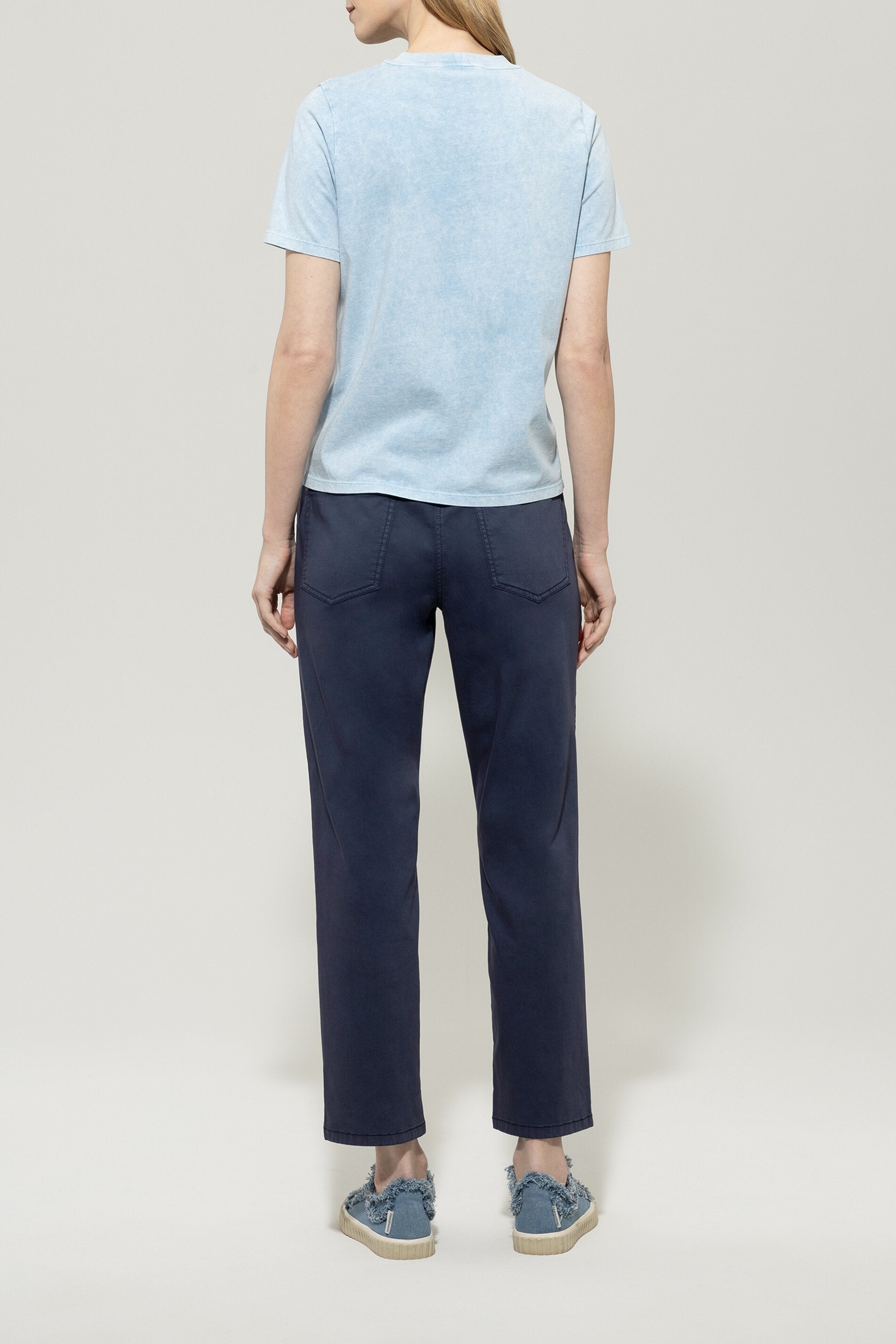 High-Stretch-Tapered-Denim
