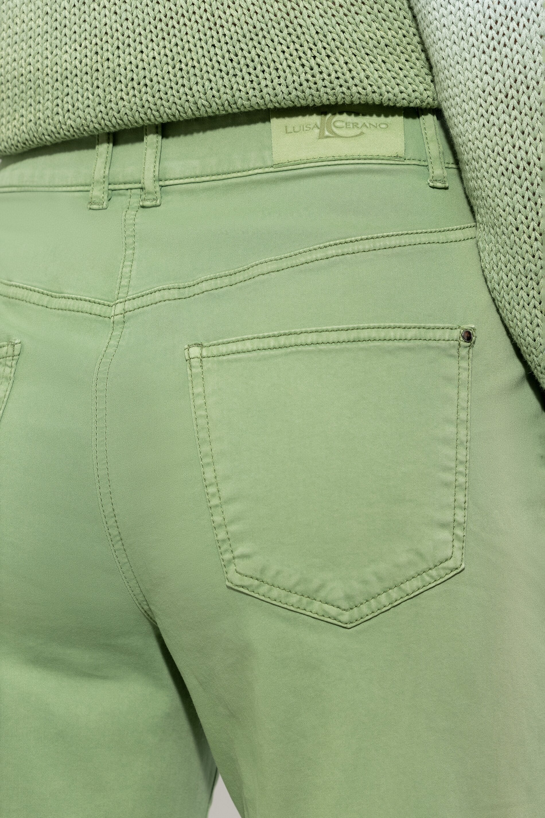 High-Stretch-Tapered-Denim
