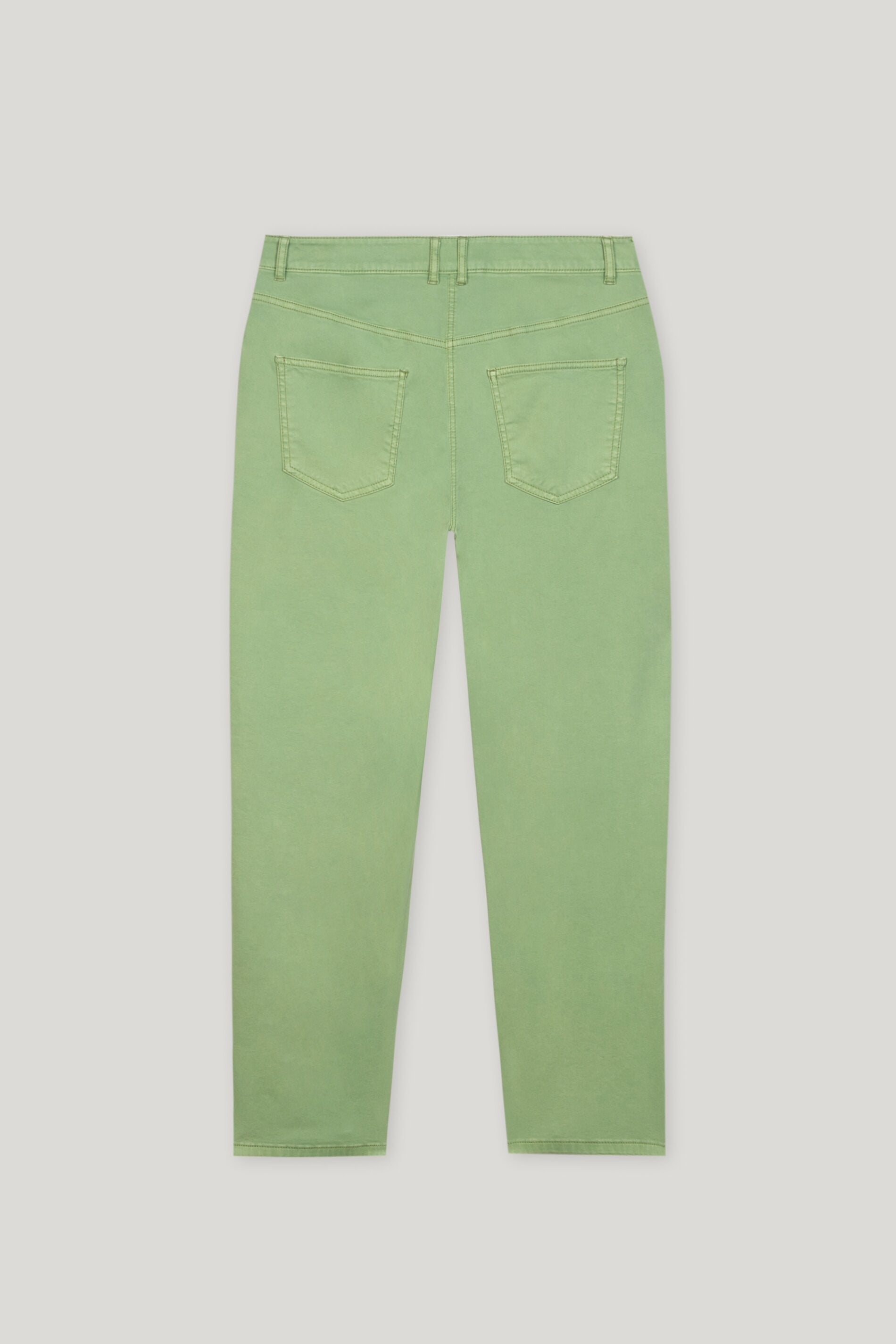 High-Stretch-Tapered-Denim