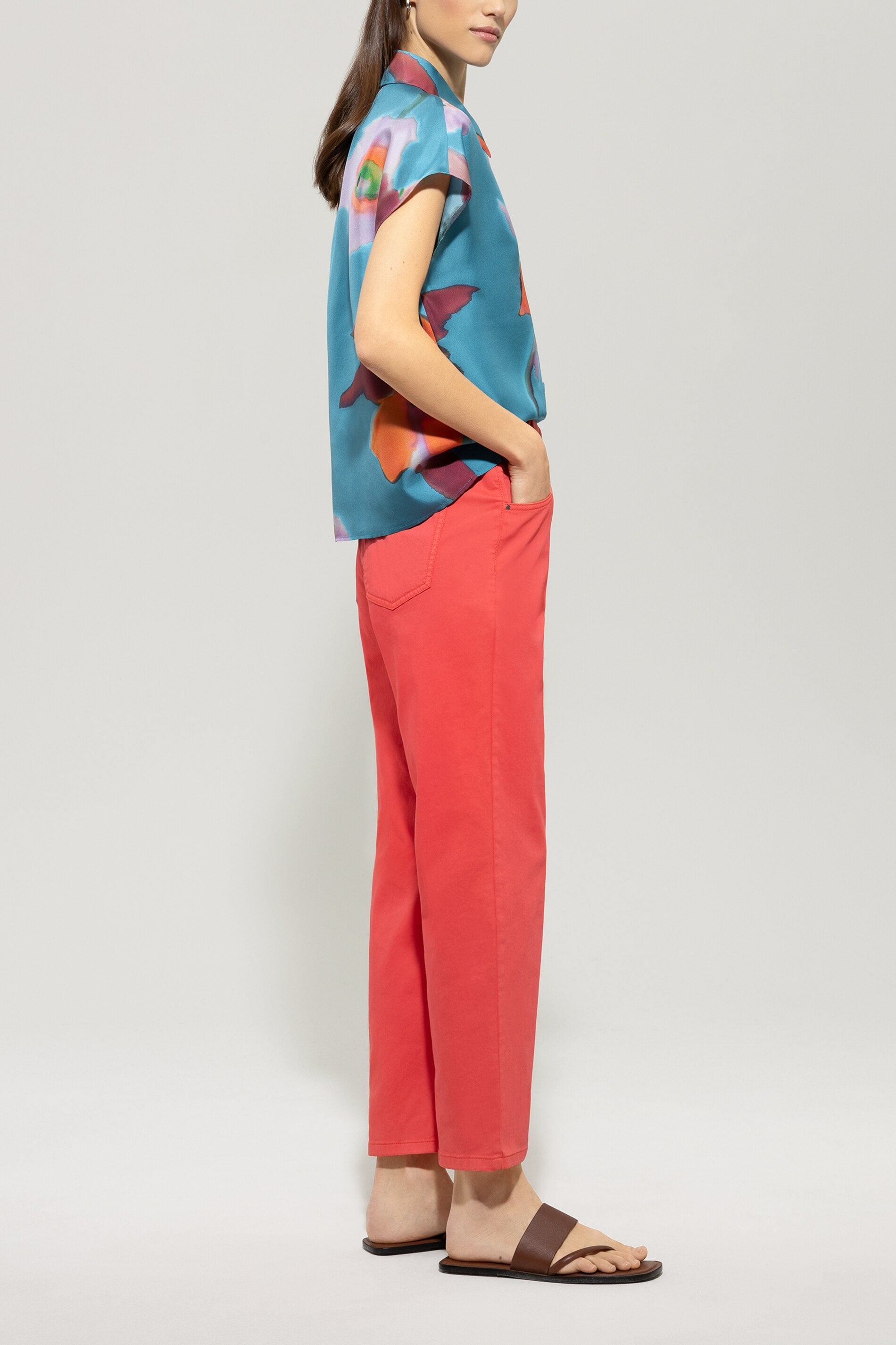 High-Stretch-Tapered-Denim