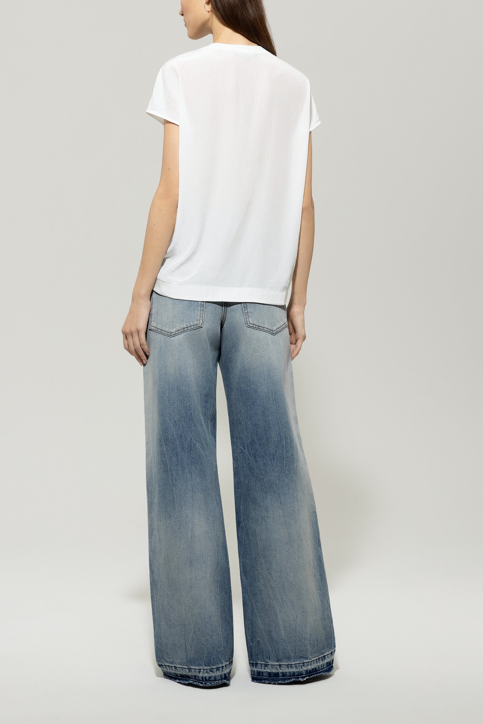 Rigid-Wideleg-Denim