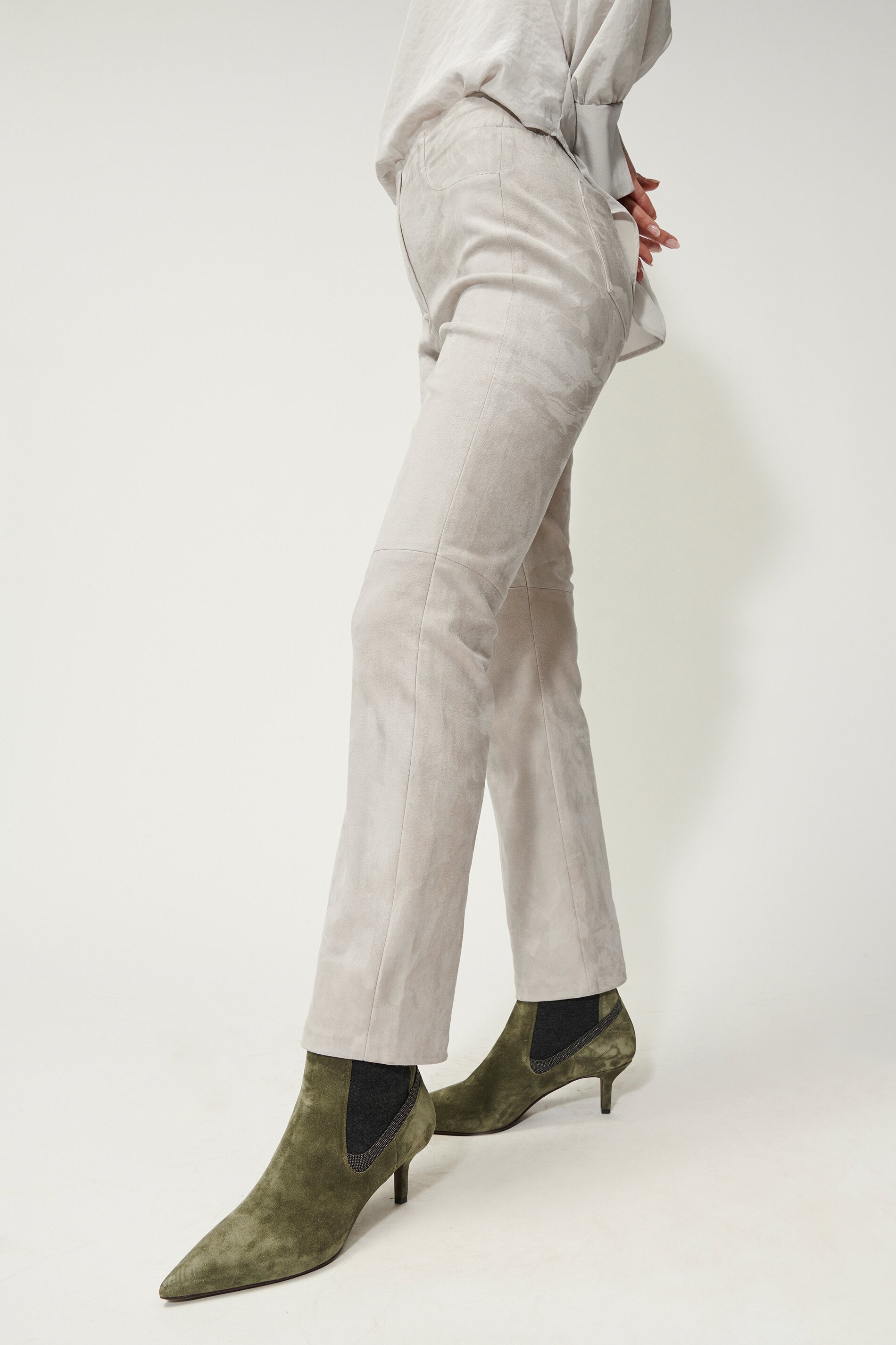 Veloursleder-Babyflare-Pants