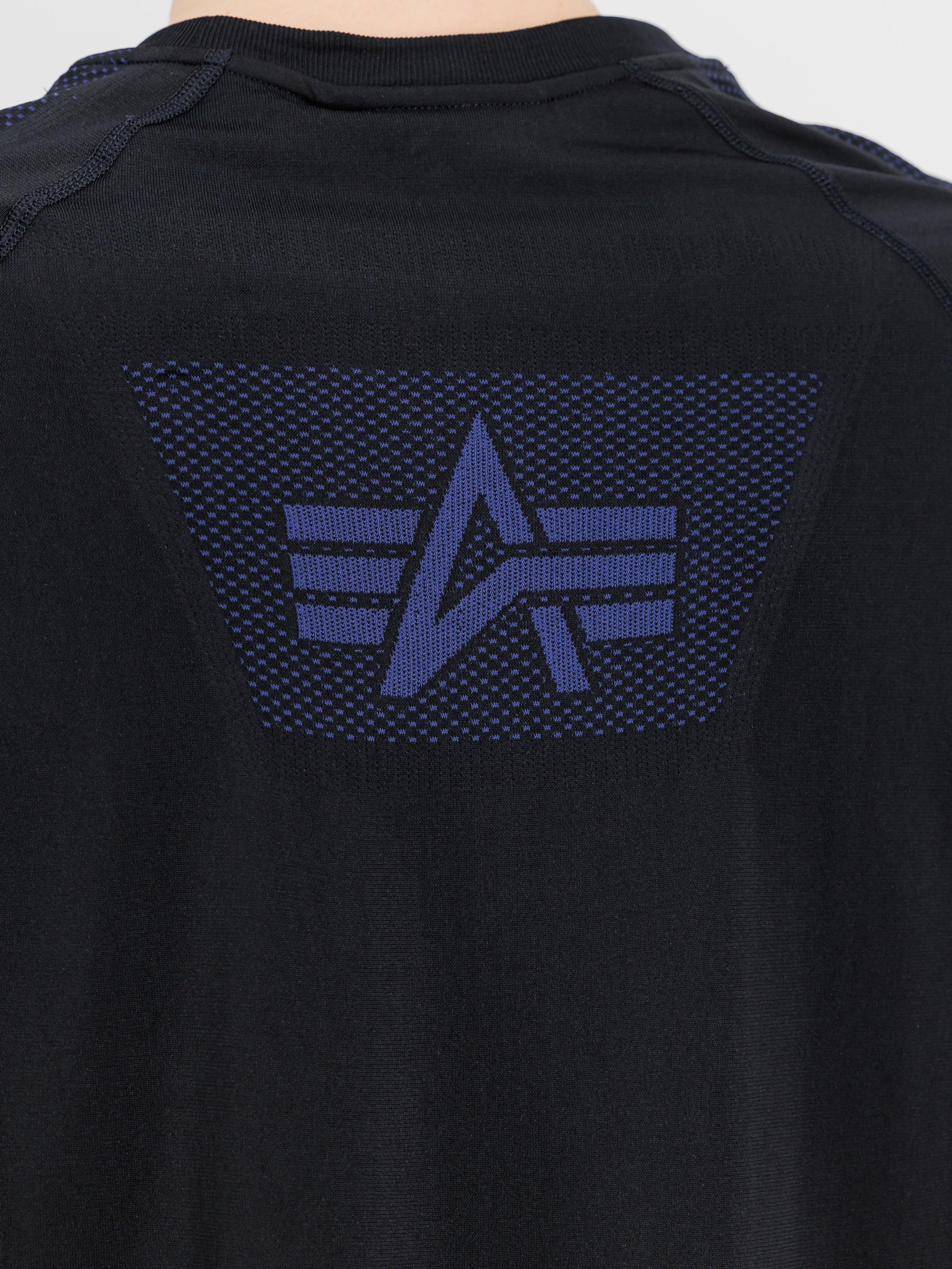 Seamless T-Shirt