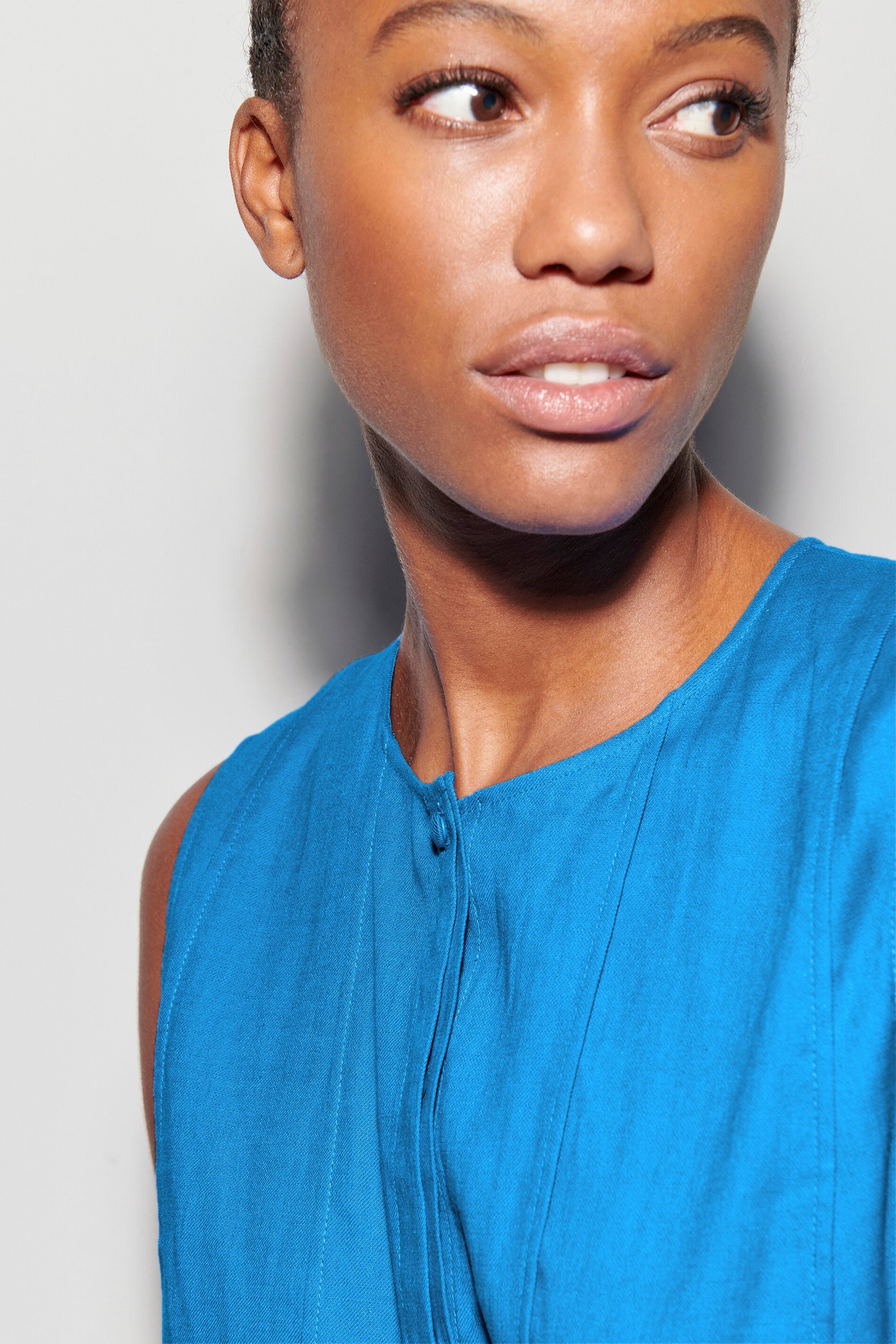 Kleid aus Leinen-Mix