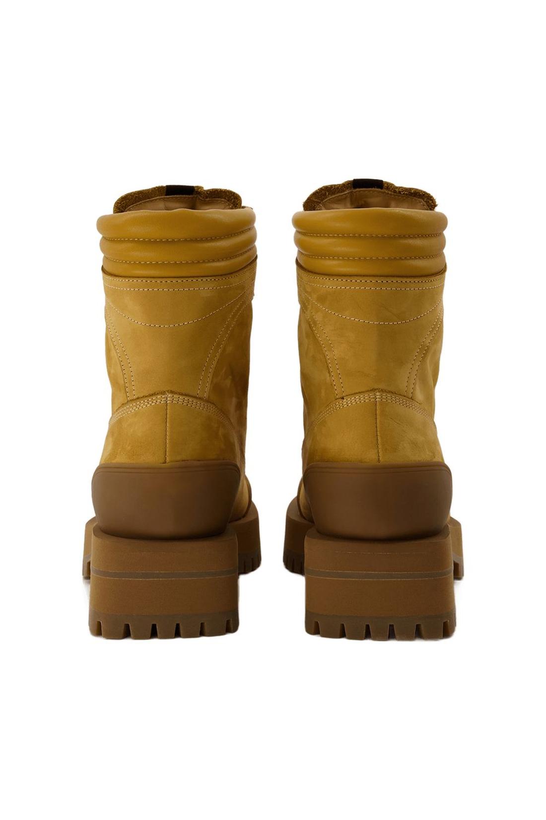 Stiefeletten Desert aus beigefarbenem Leder