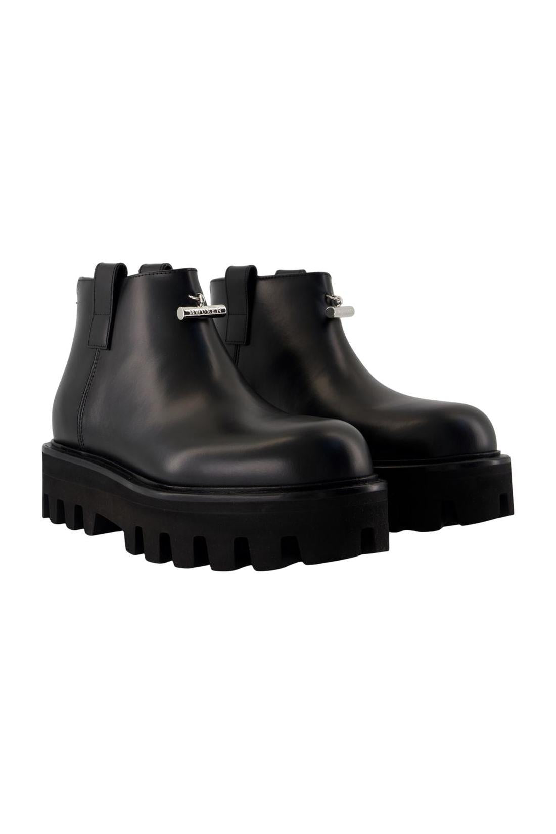 Alexander McQueen-Stiefeletten - Alexander McQueen - Leder - Schwarz-Stiefel & Stiefeletten-Black-Deal-Outlet-by-ARCHIVIST