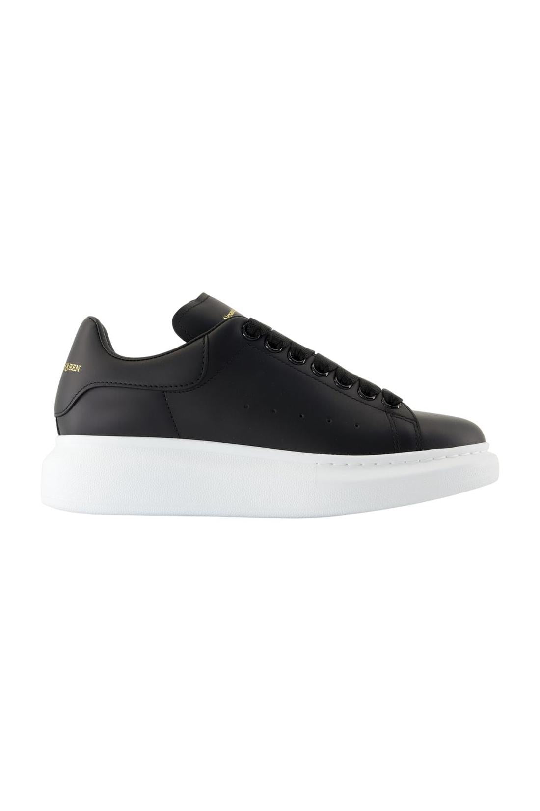 Alexander McQueen-Oversized Sneakers - Alexander Mcqueen - Leder - Schwarz-Sneaker-Black-Deal-Outlet-by-ARCHIVIST