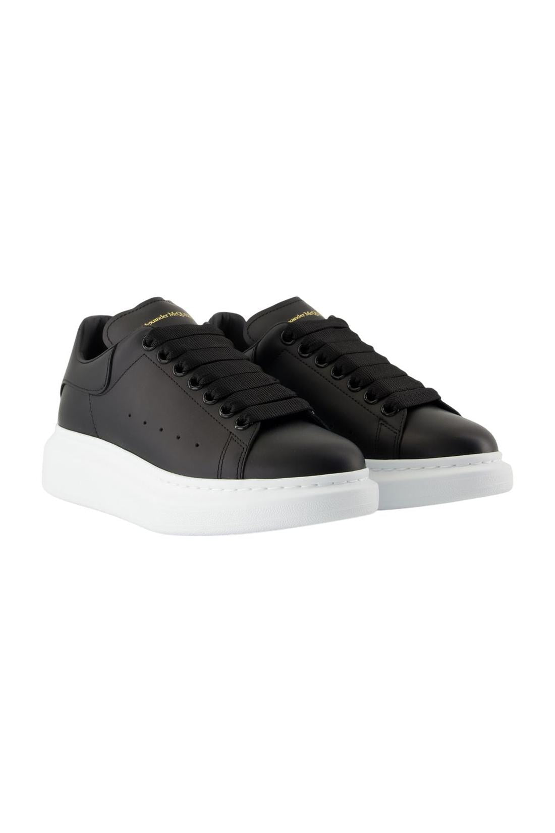 Alexander McQueen-Oversized Sneakers - Alexander Mcqueen - Leder - Schwarz-Sneaker-Black-Deal-Outlet-by-ARCHIVIST