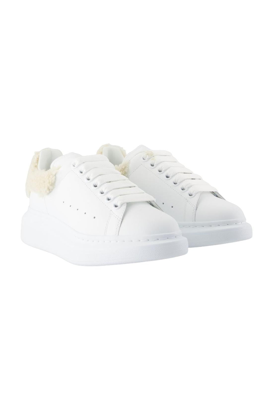 Alexander McQueen-Oversized Sneakers - Alexander Mcqueen - White - Leather-Sneaker-Black-Deal-Outlet-by-ARCHIVIST