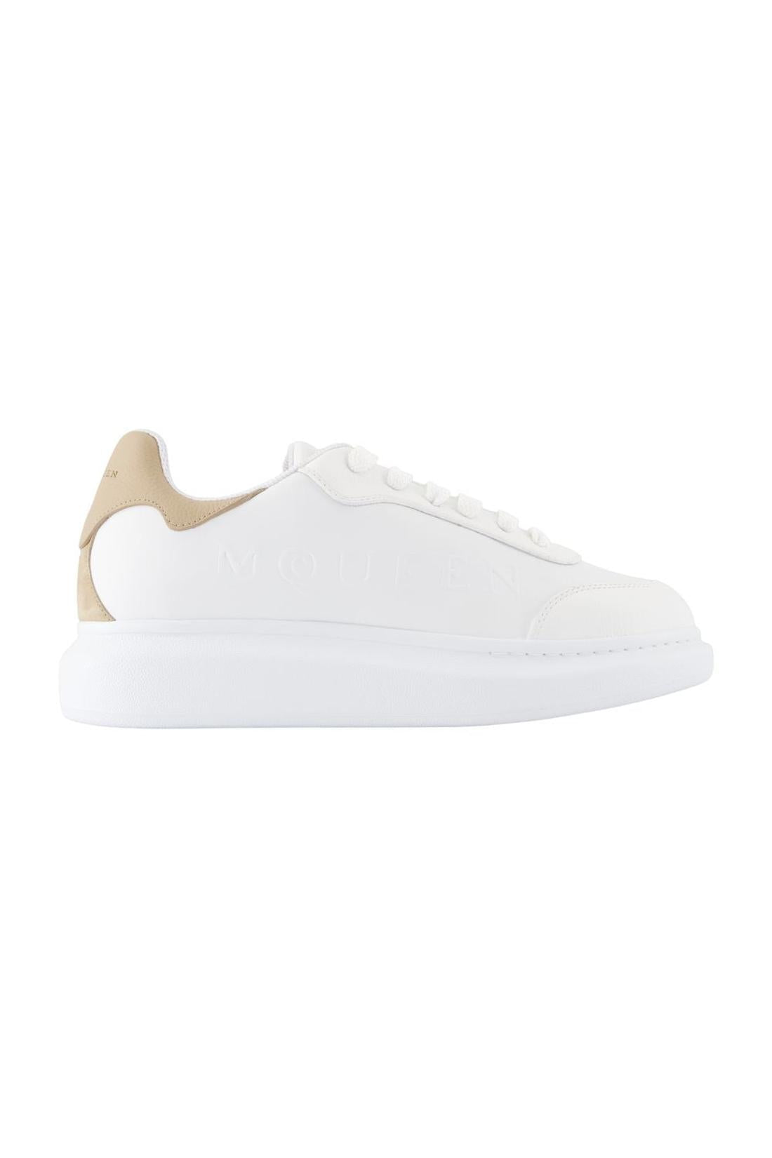 Alexander McQueen-Oversized Sneakers - Alexander McQueen - Leder - Beige-Sneaker-Black-Deal-Outlet-by-ARCHIVIST