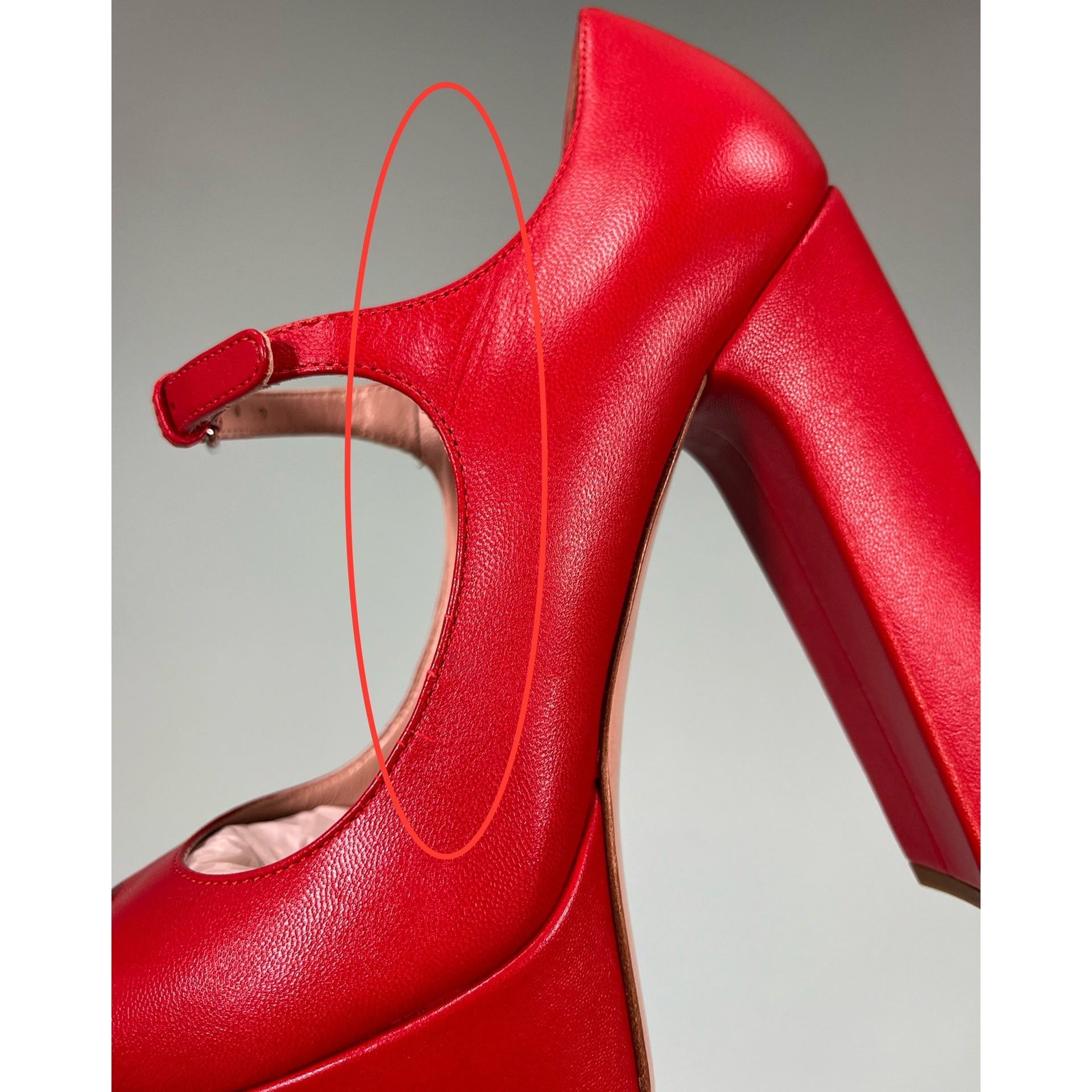 Miu Miu-Miu Miu Leather Pumps-WOMEN SHOES-Black-Deal-Outlet-by-ARCHIVIST