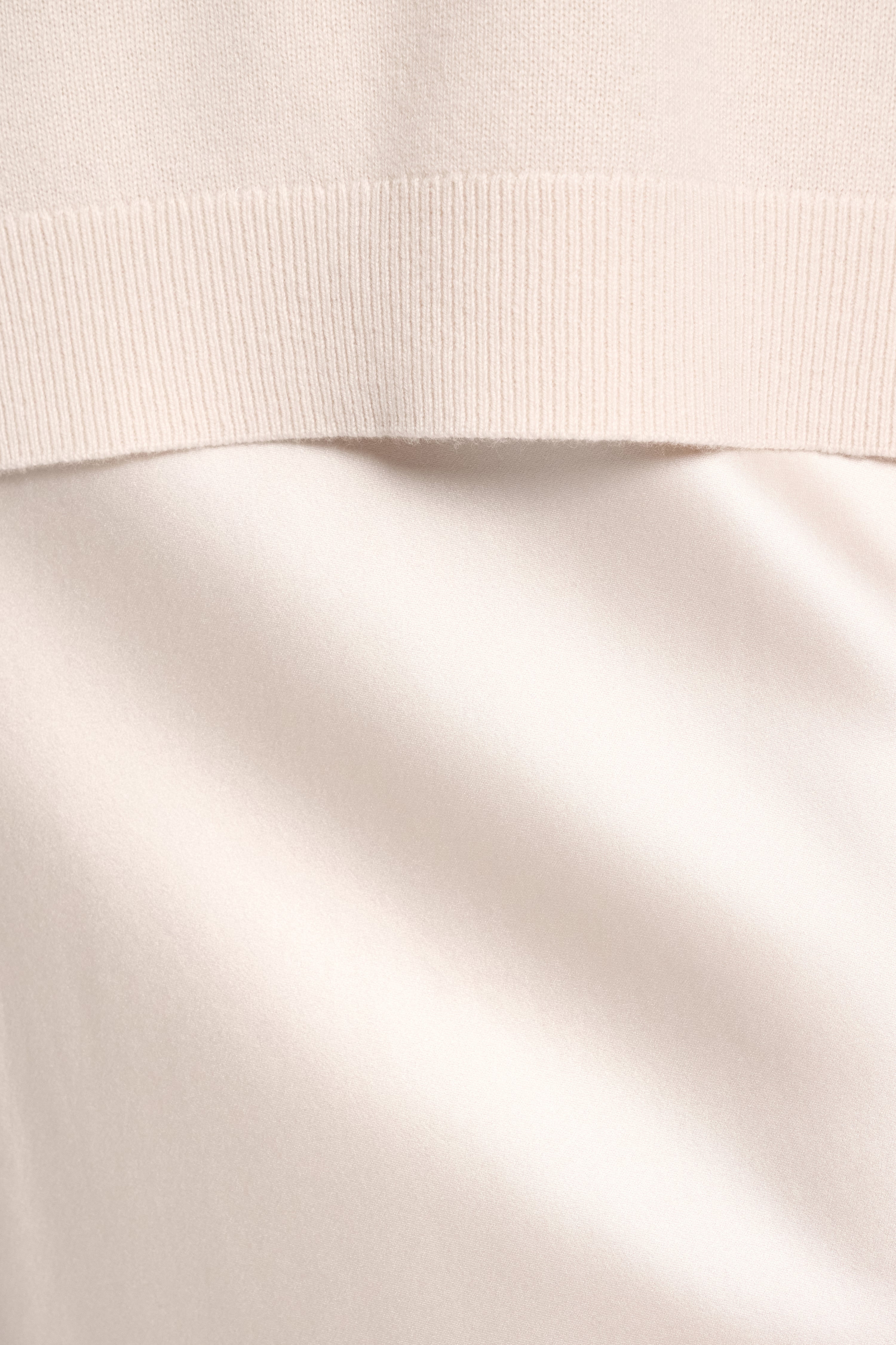 SOFT EDGE v-neck 1/1