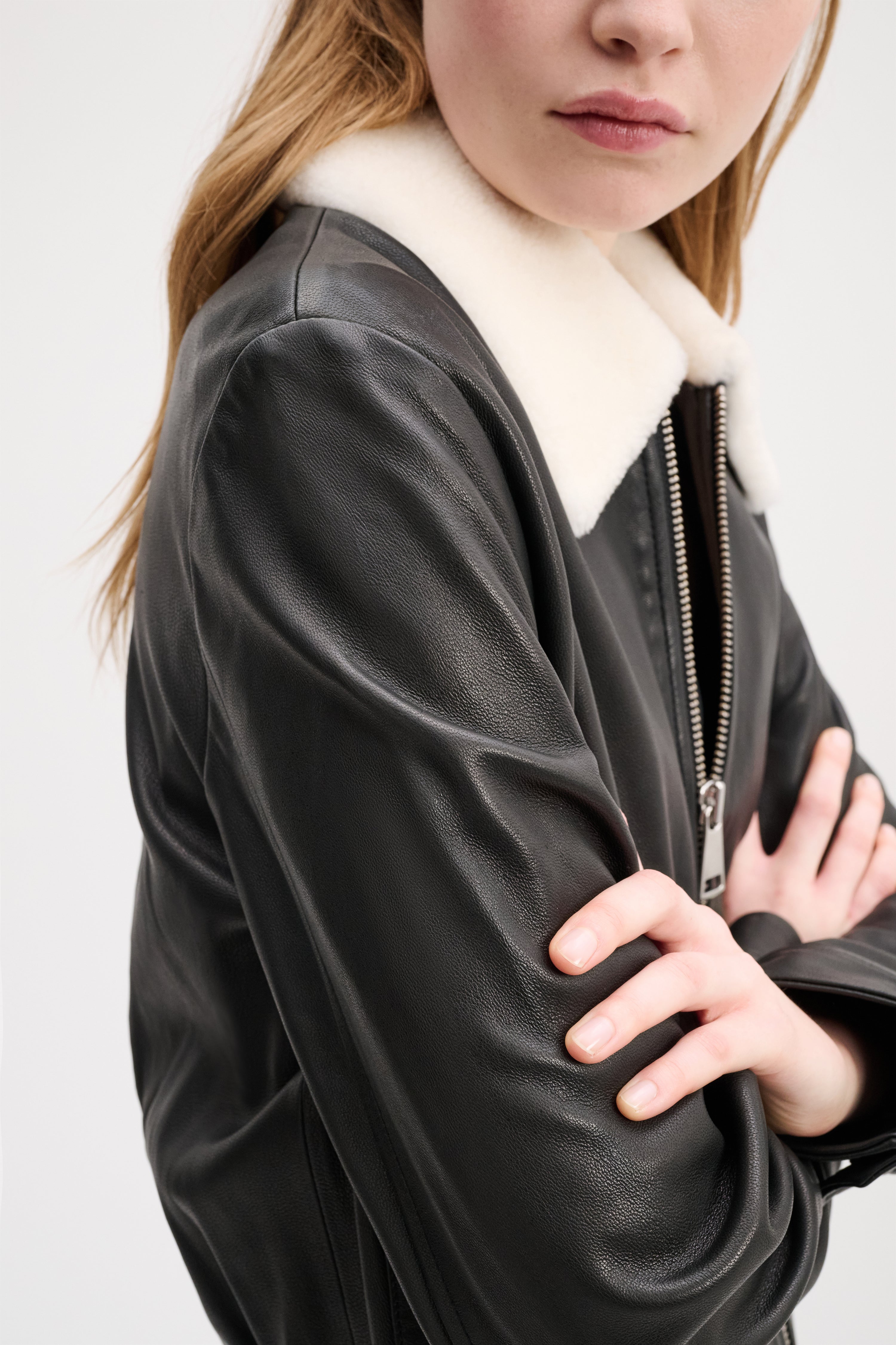 SLEEK STATEMENT jacket
