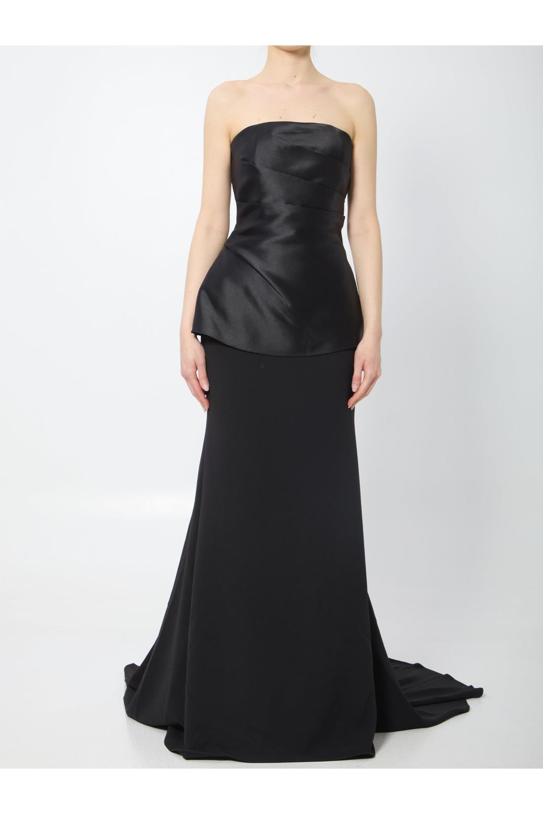 Solace London-OUTLET-SALE-Alia maxi dress-ARCHIVIST