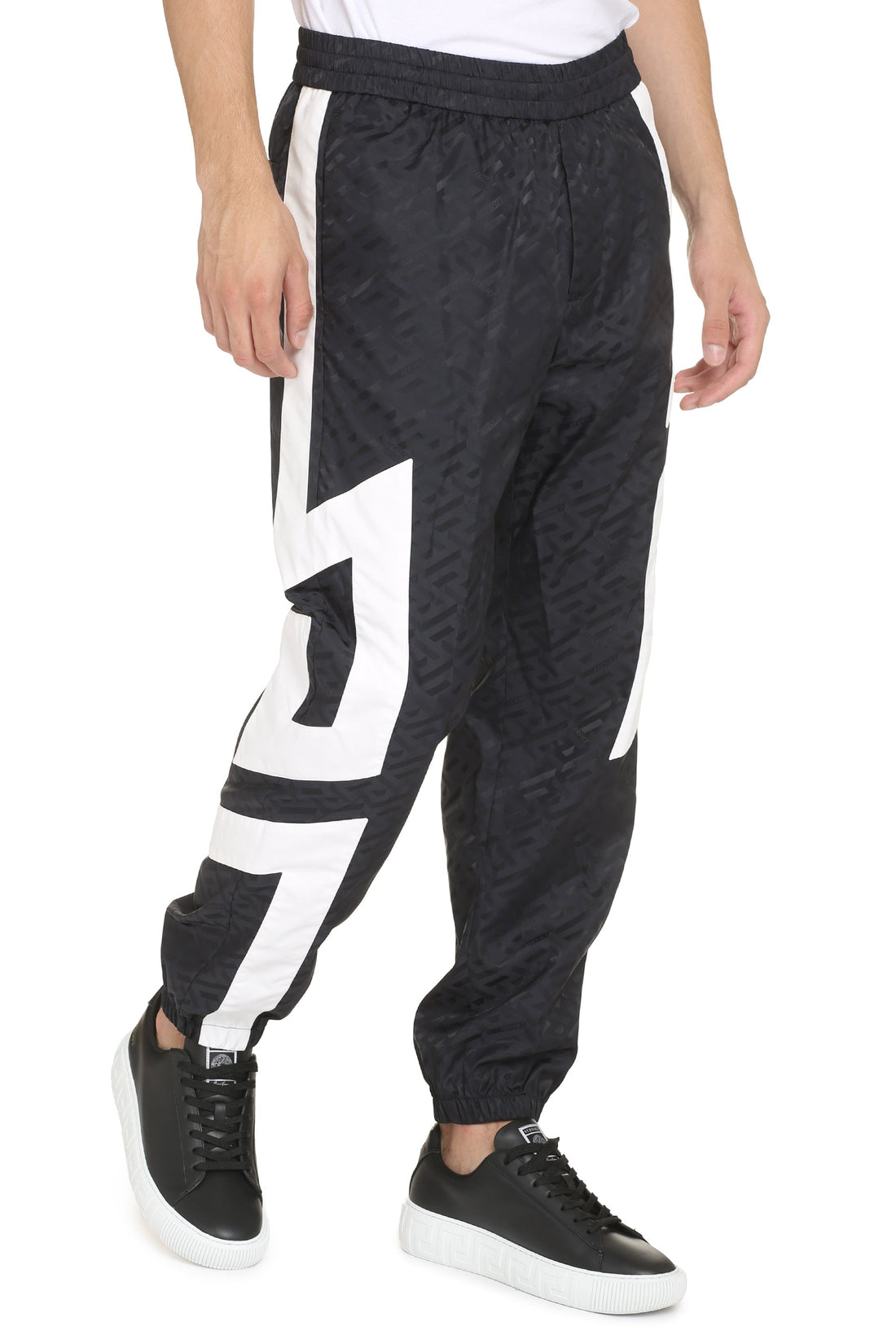 Versace-OUTLET-SALE-All over print trousers-ARCHIVIST