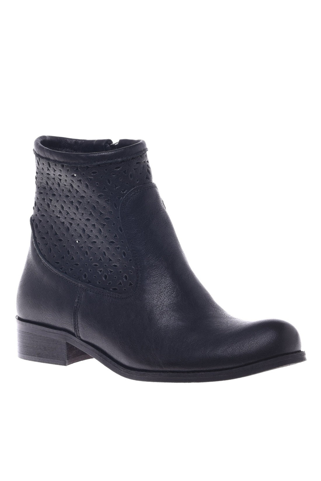 Ankle boot in black calfskin