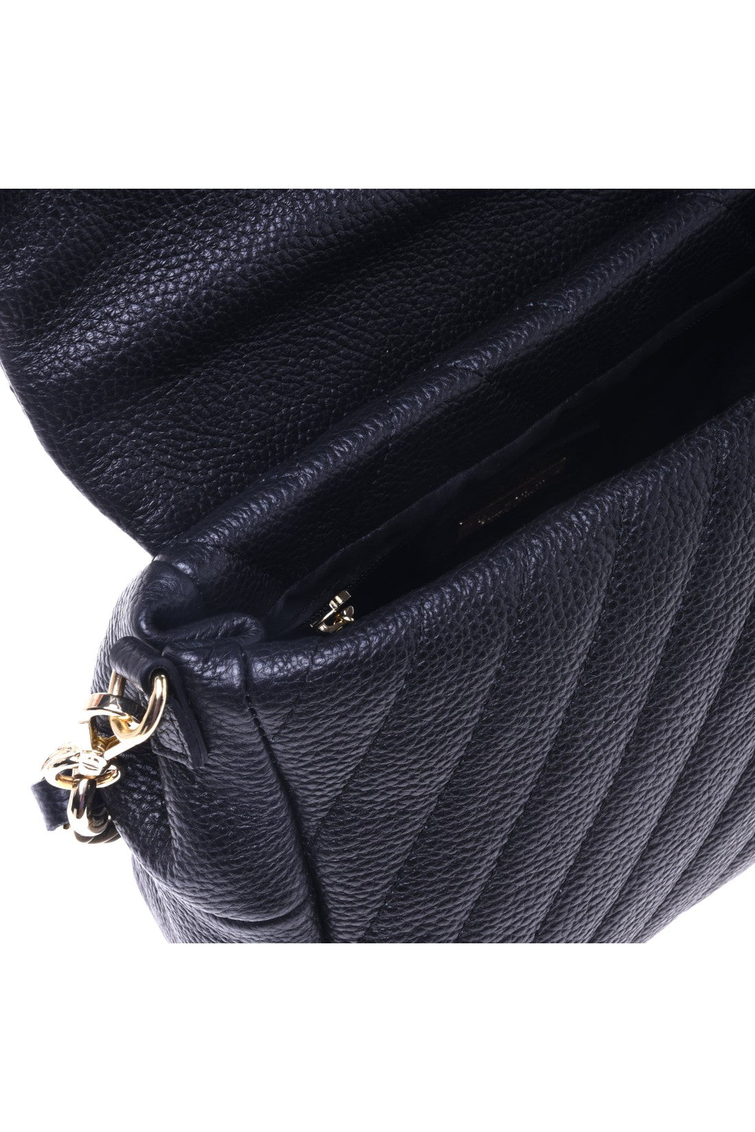 Shoulder bag in black quilted leather