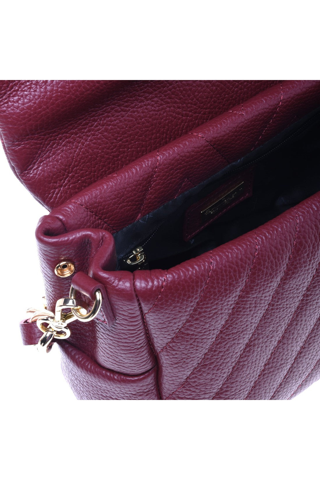 Shoulder bag in red quilted leather