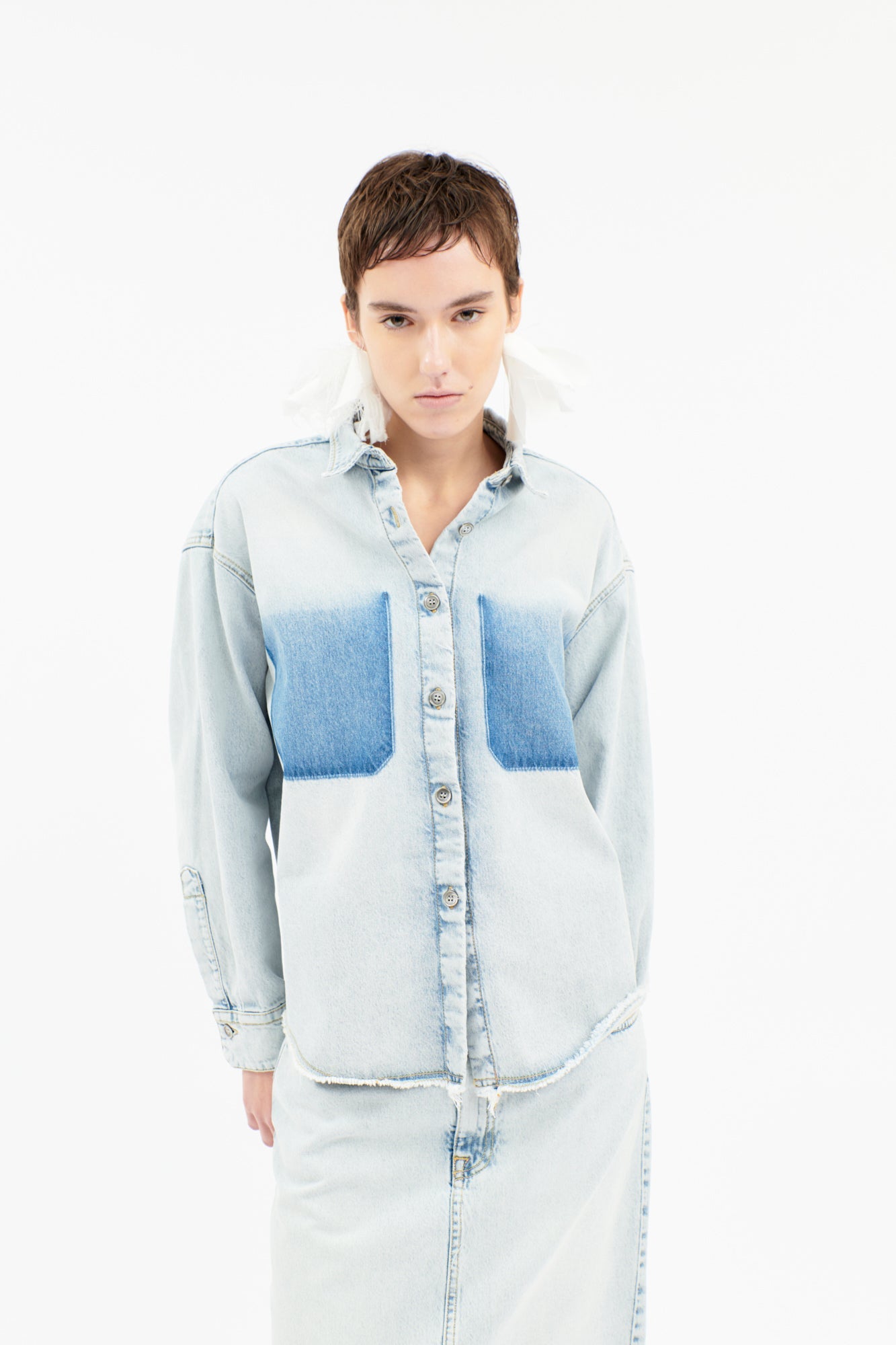 B7 Heavily Bleached Denim Bluse, Horizon-Hemden & Blusen-Odeeh-ARCHIVIST