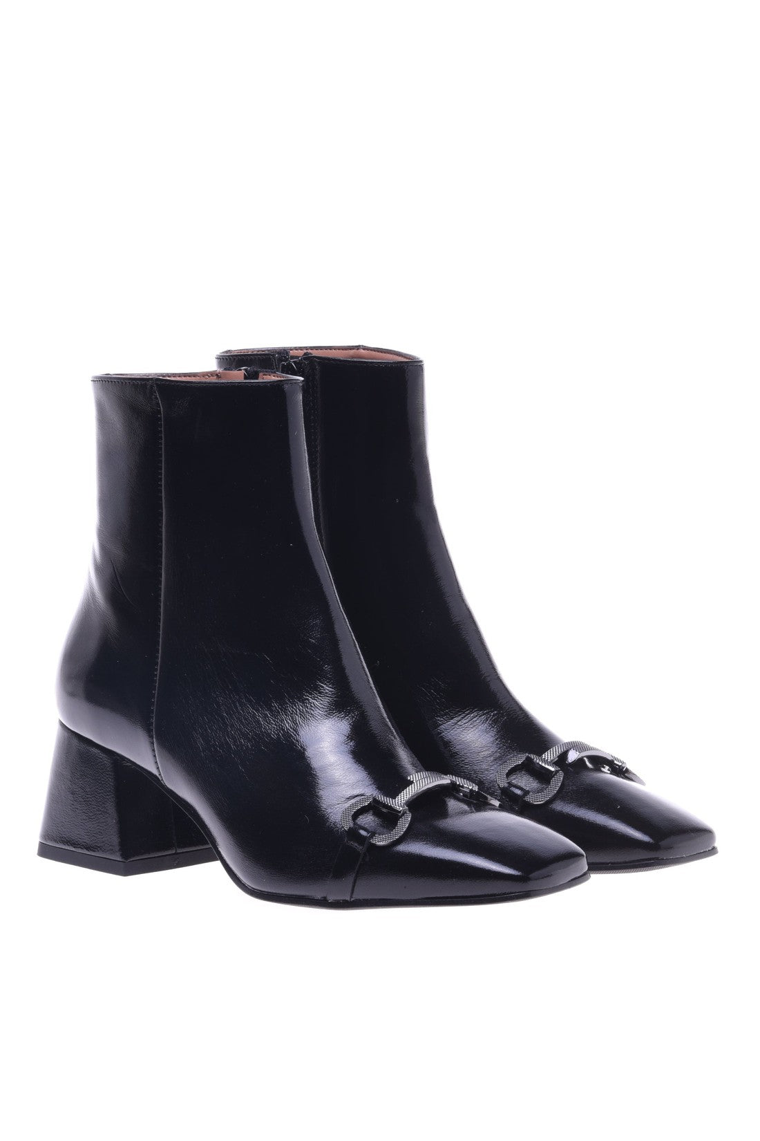 Ankle boot in black naplak