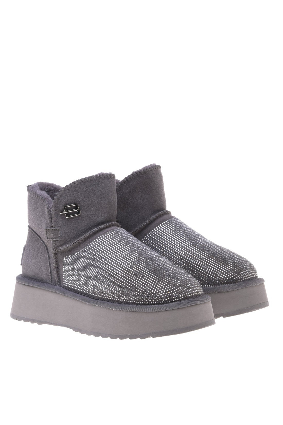 Ankle boot in grey suede leather with rhinestones