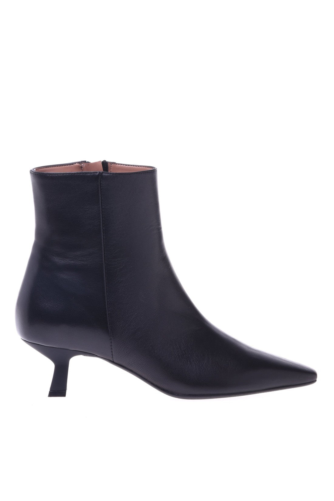 Ankle boots in black nappa leather