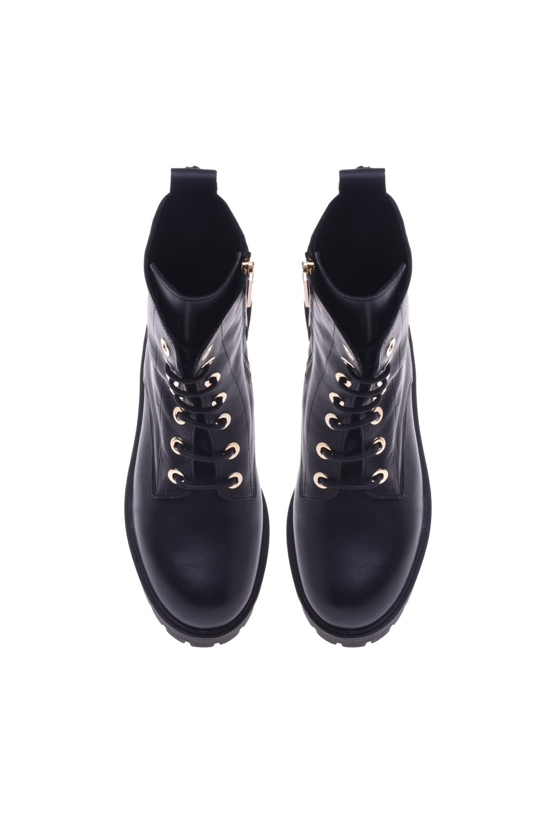 Combat boots in black leather