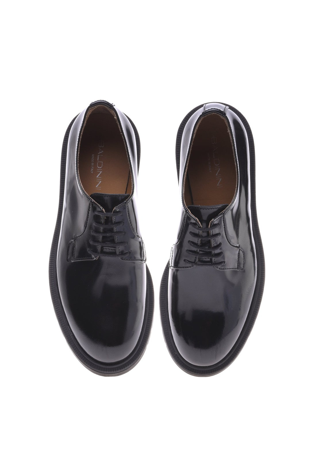 Derby shoes in shiny black calfskin