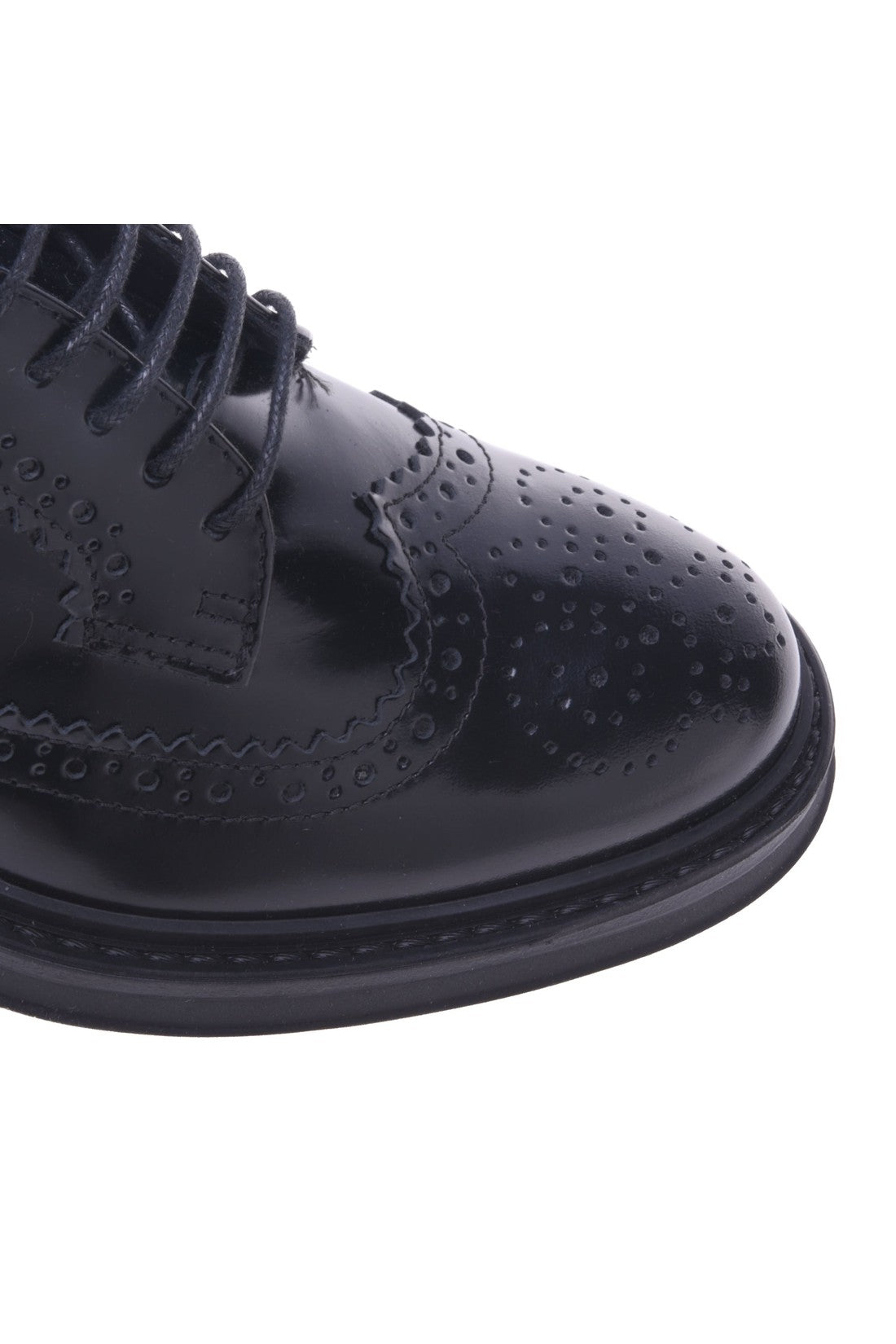 Derby shoes in shiny black calfskin