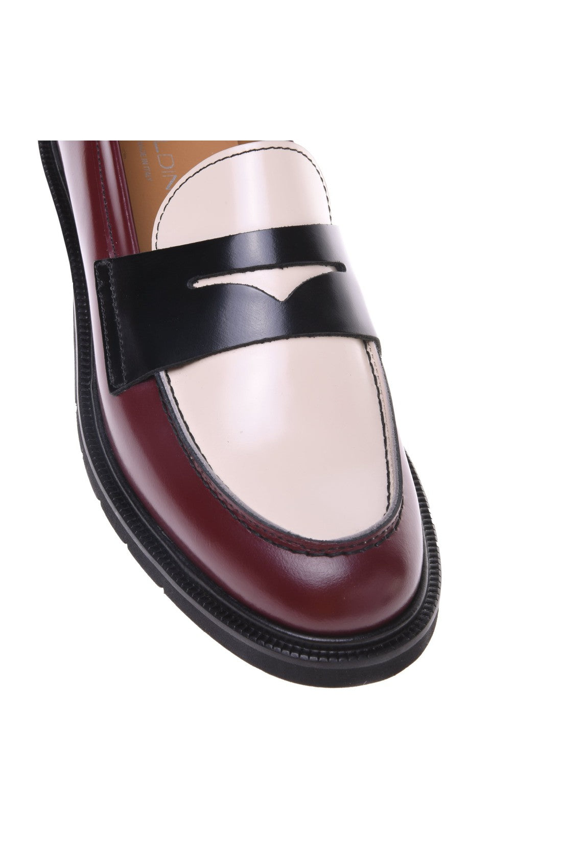 Loafer in burgundy and cream shiny calfskin