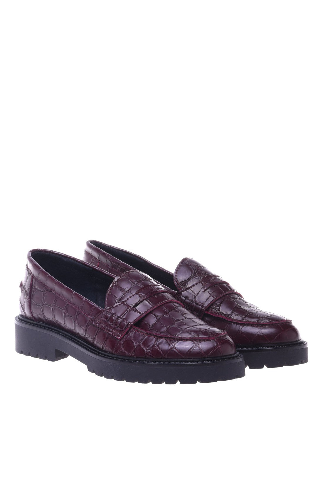 Loafer in burgundy with crocodile print