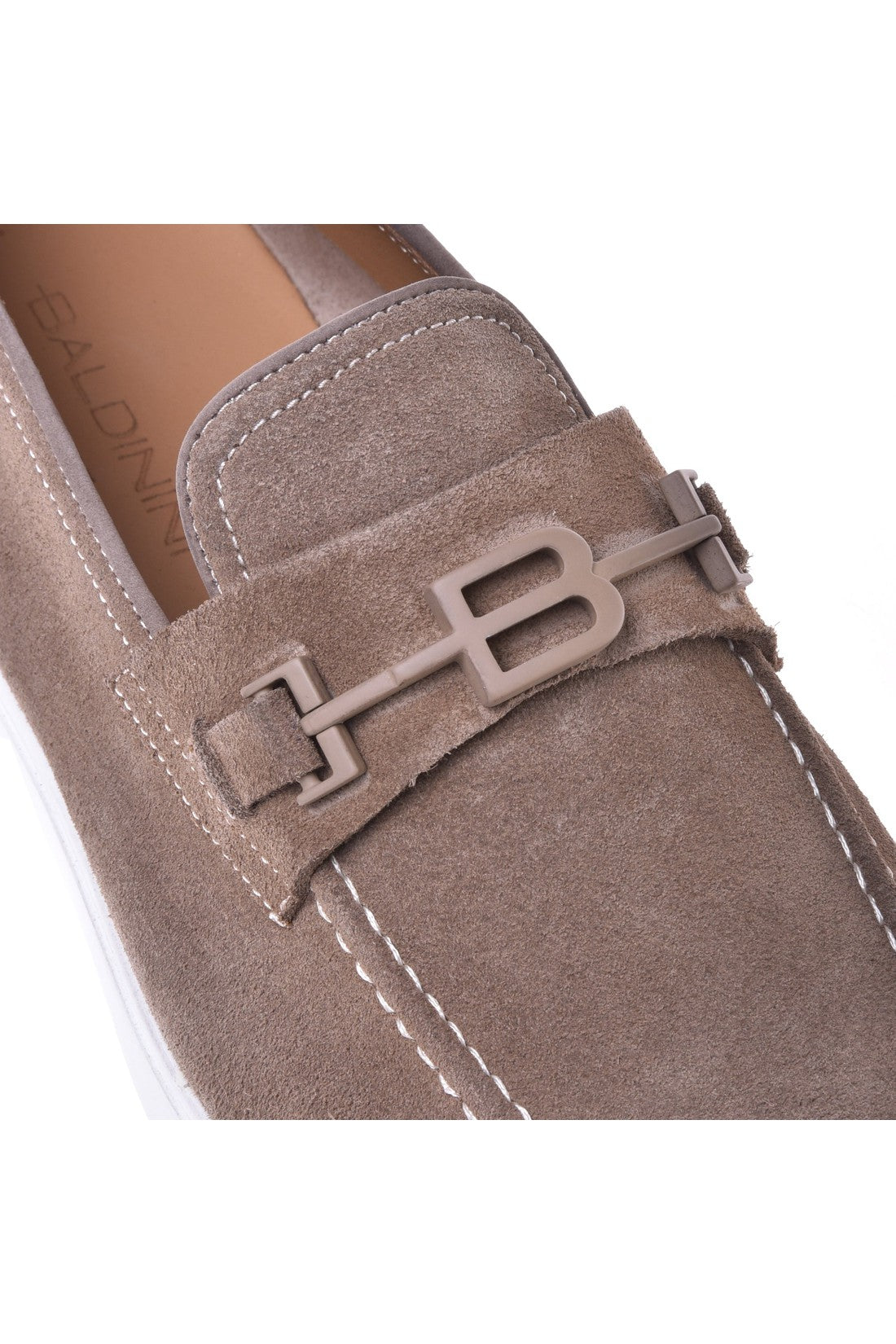 Loafer in taupe suede leather