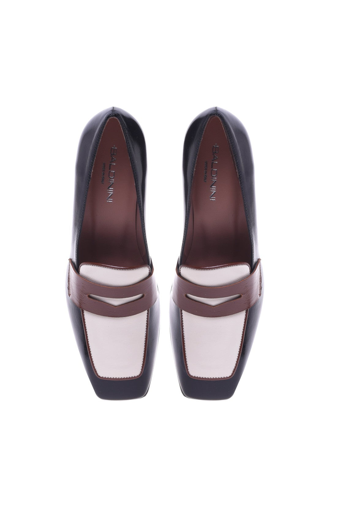 Loafer with heel in black and cream naplak leather