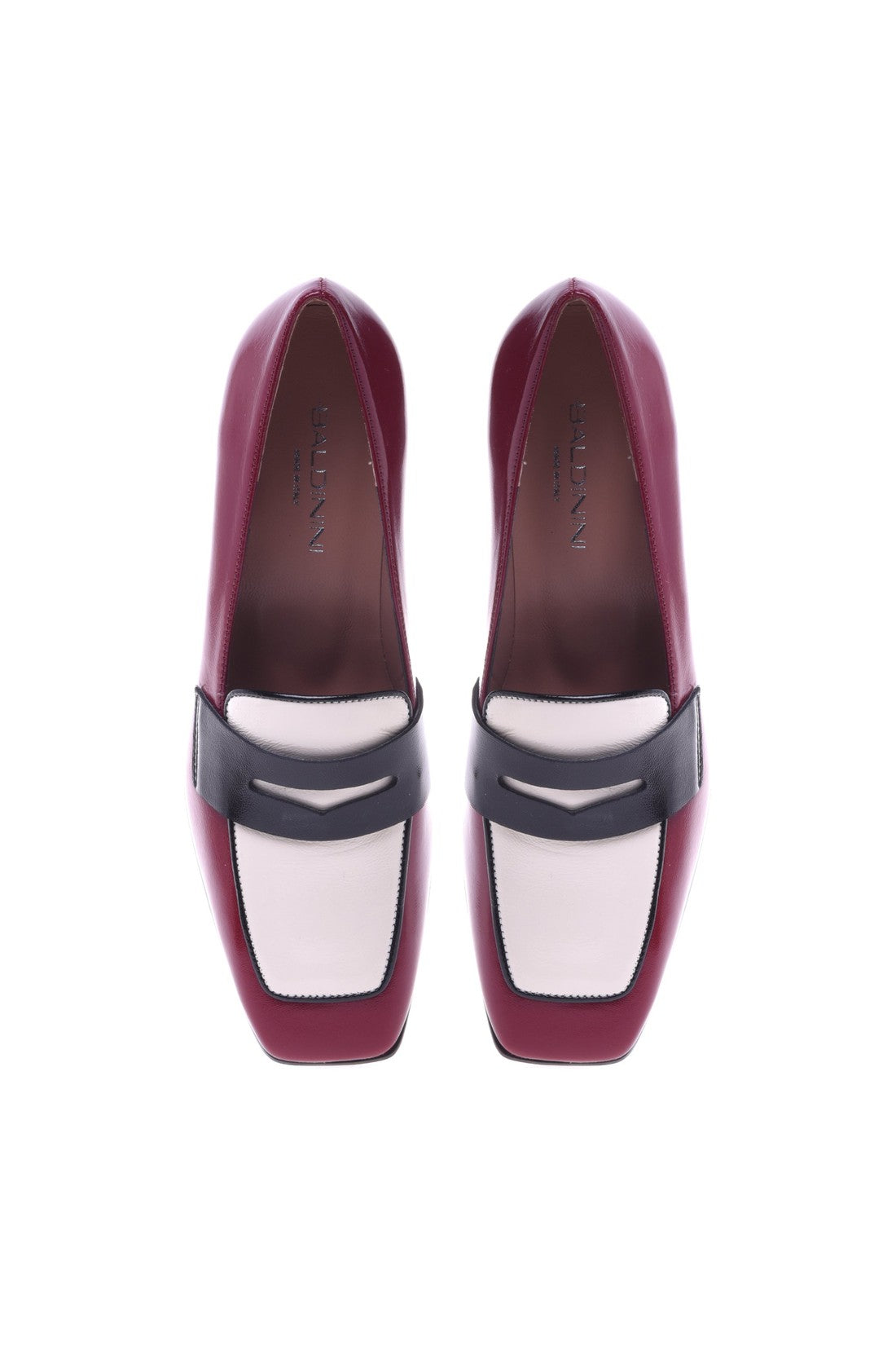 Loafer with heel in red and cream naplak leather