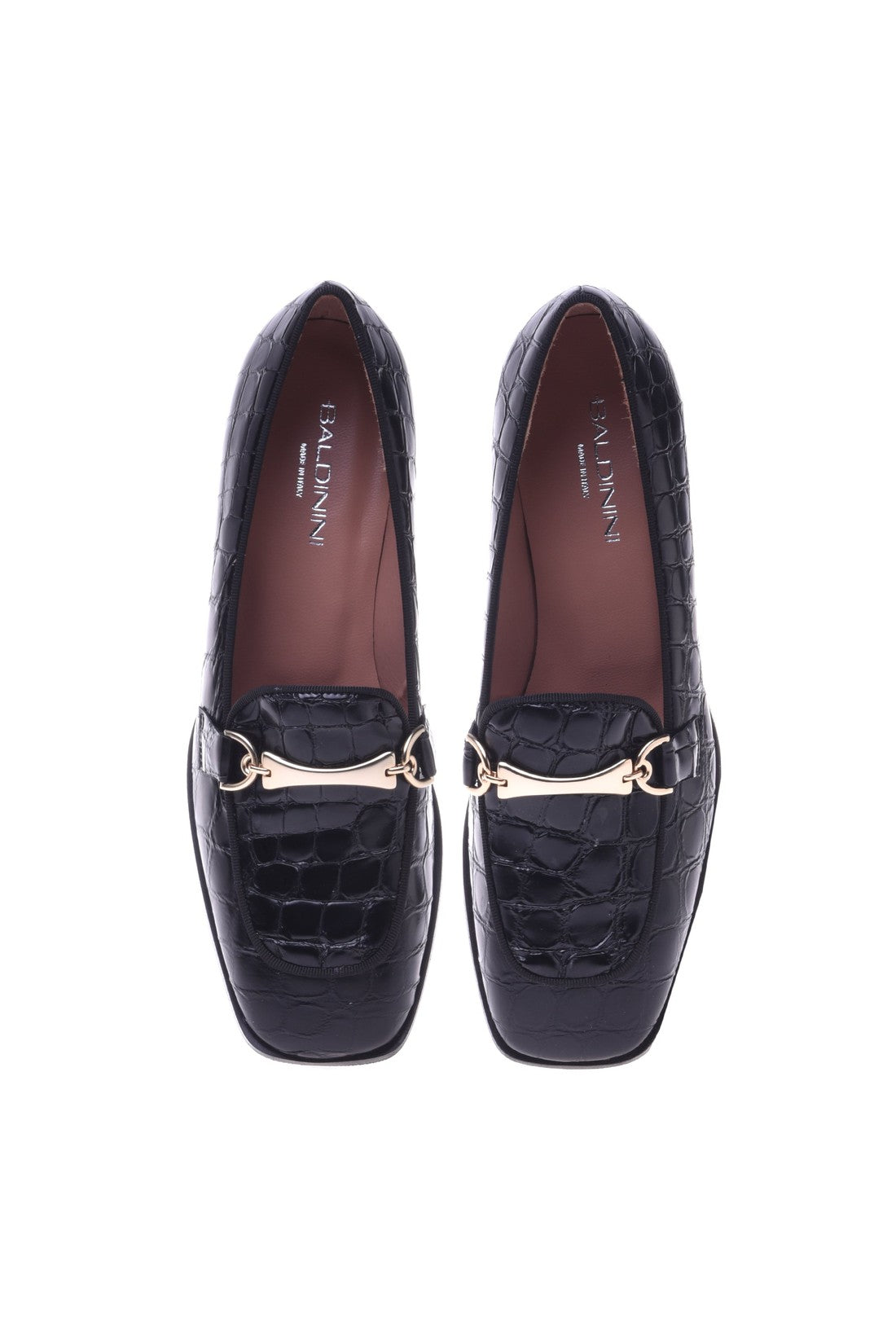 Loafers in black with crocodile print