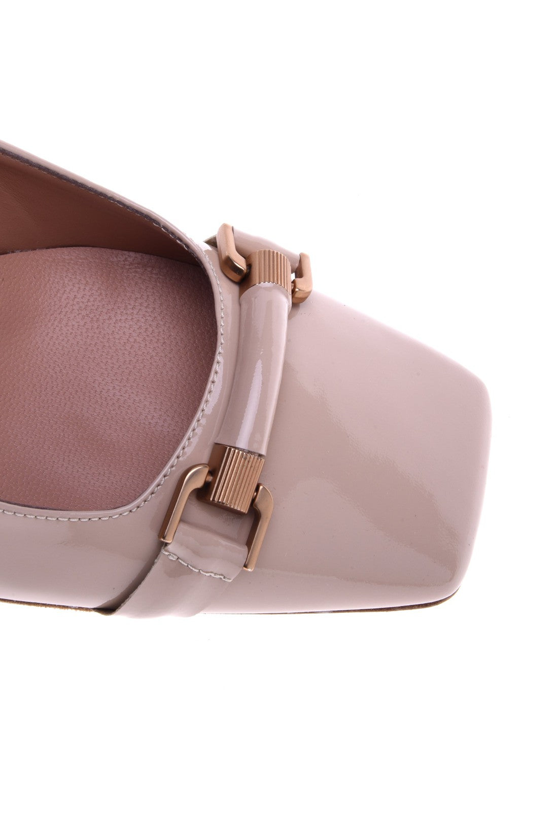 Patent slingbacks in taupe