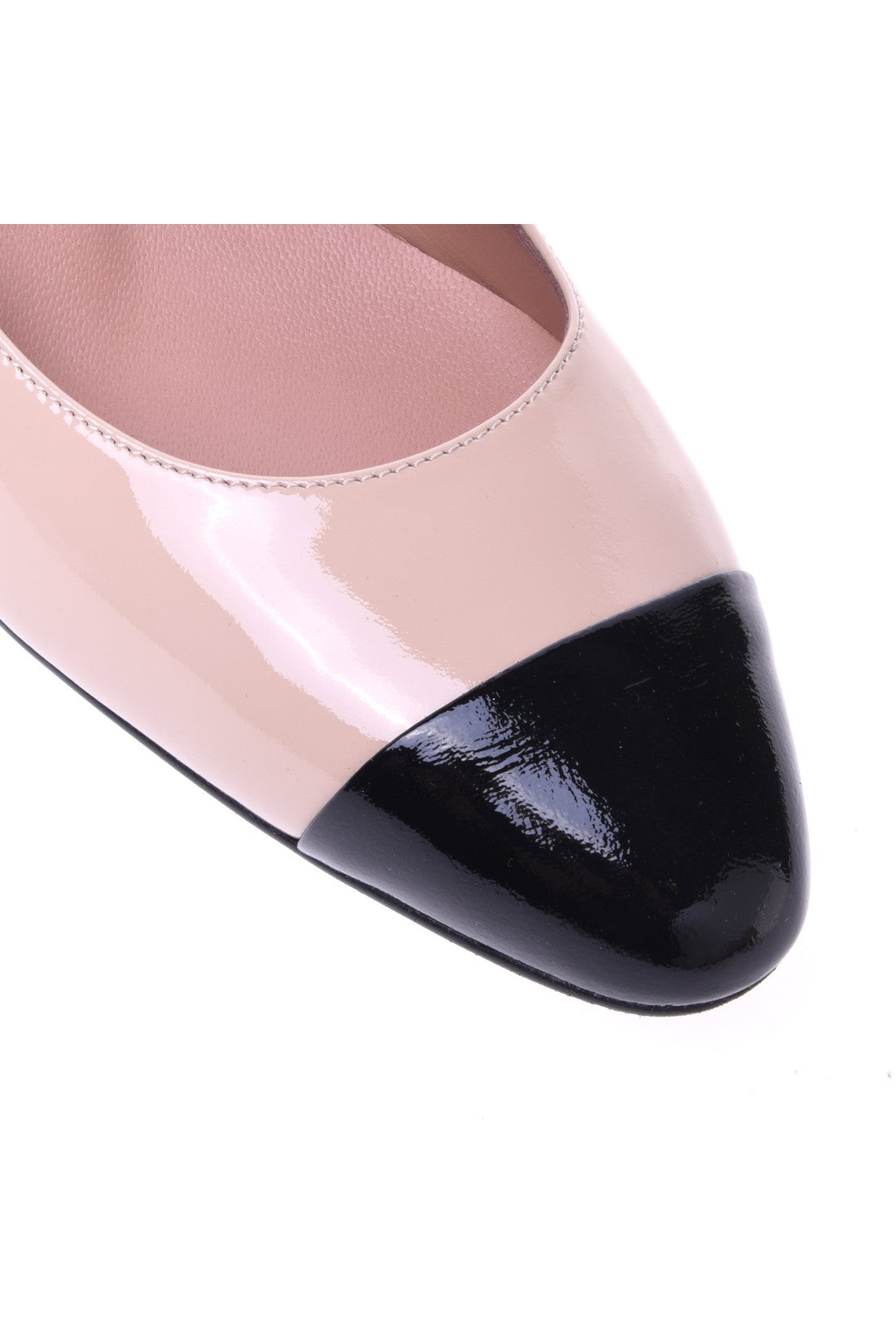 Powder and black patent low court shoe