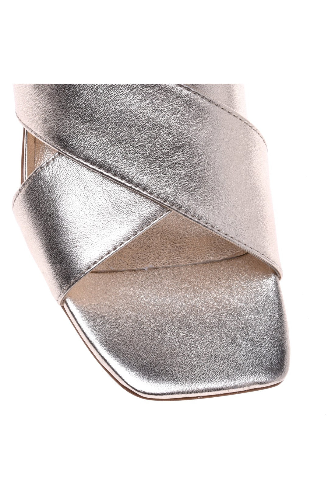 Sandal in laminated platinum nappa leather