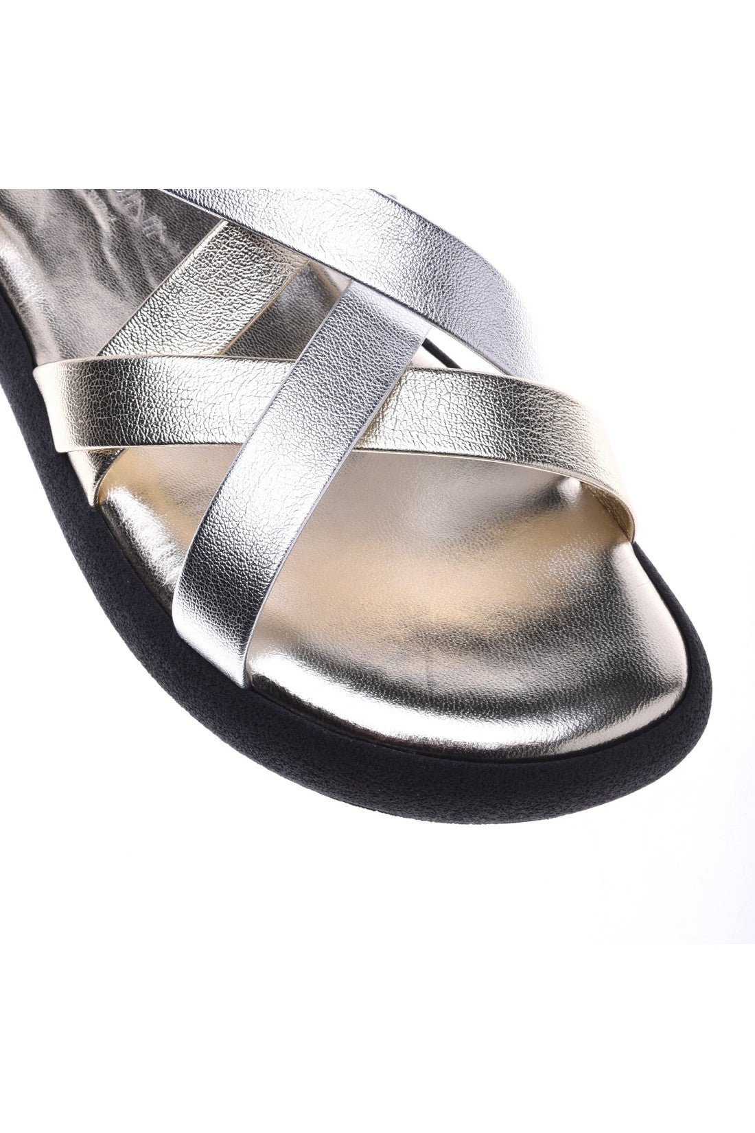 Sandal in silver and platinum laminated nappa leather