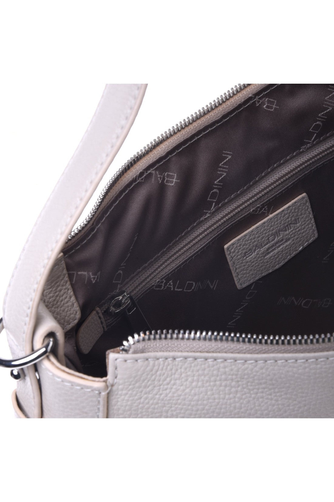 Shoulder bag in cream tumbled leather