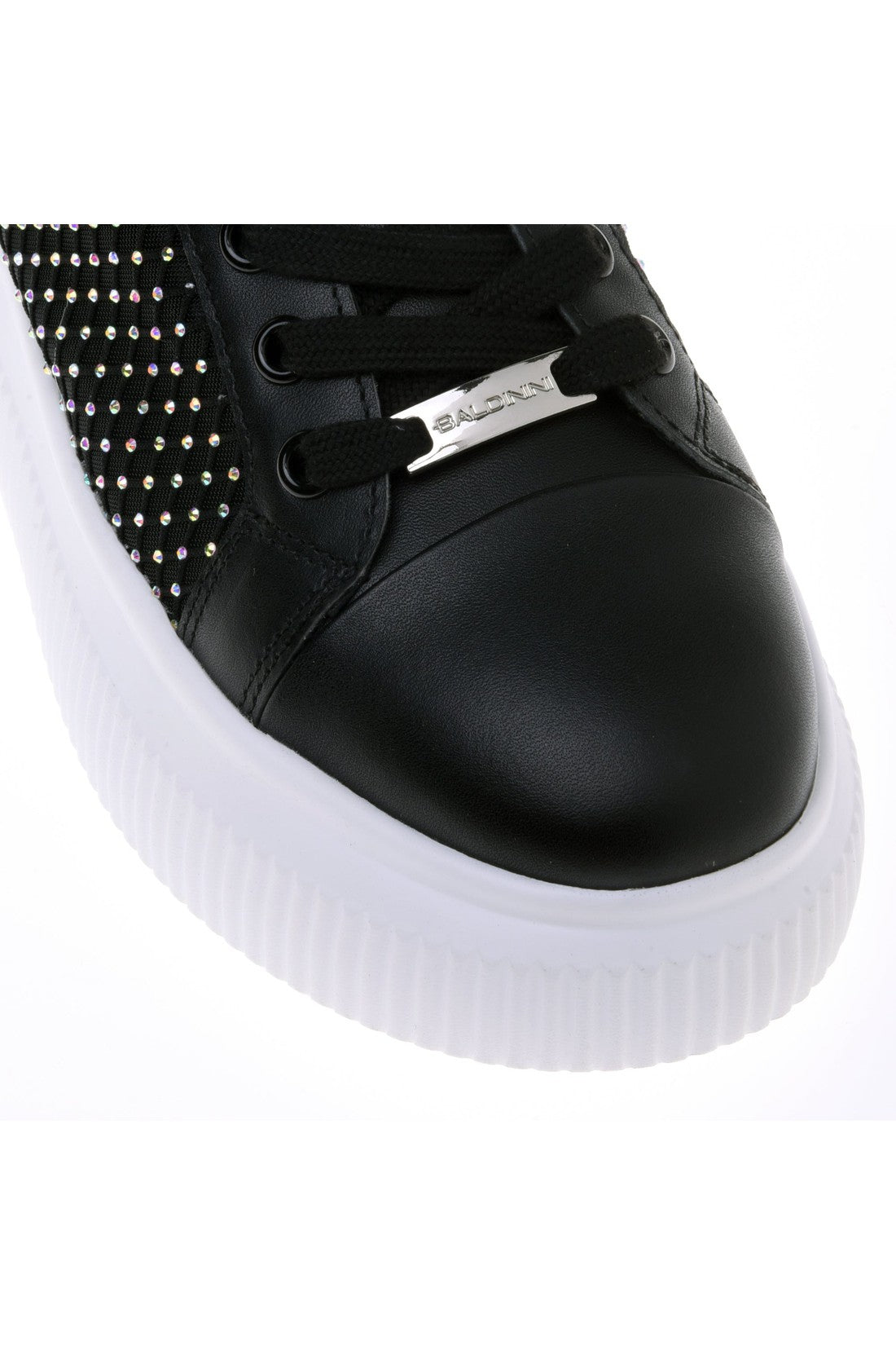 Sneaker in black calfskin with mesh