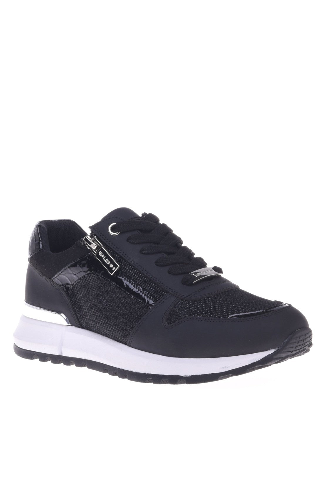 Sneaker in black nappa leather and fabric