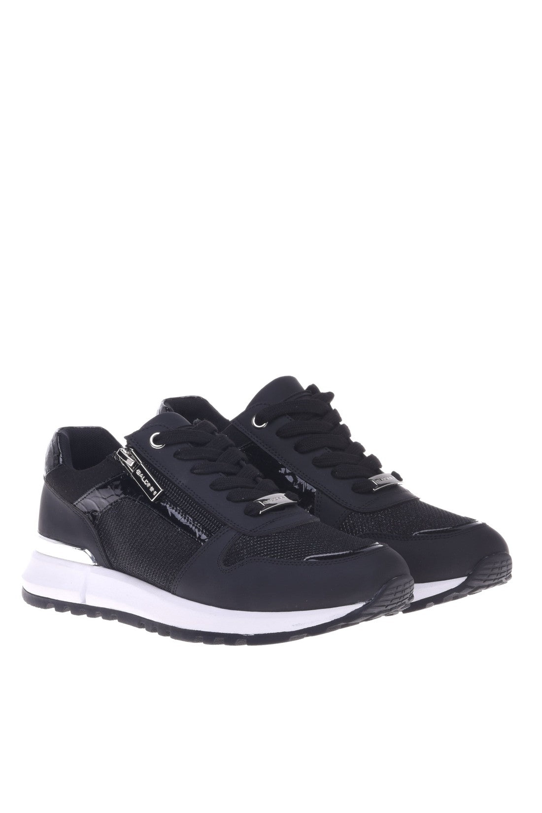 Sneaker in black nappa leather and fabric